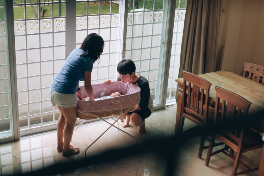 Singapore Family Photoshoot With Newborn Baby At Home by Toh on OneThreeOneFour 17