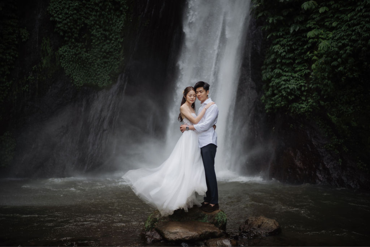 Bali Prewedding Photoshoot At Lake Tamblingan, Munduk Waterfall And Sunset At Mengening Beach by Cahya on OneThreeOneFour 12