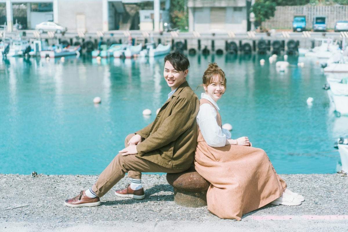 Taiwan Pre-Wedding Photoshoot Ferry Ride Pier Old Town Sea Beach by  on OneThreeOneFour 12