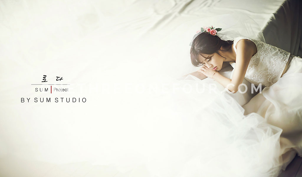 Korean Wedding Photos: Indoor Set (NEW) by SUM Studio on OneThreeOneFour 57