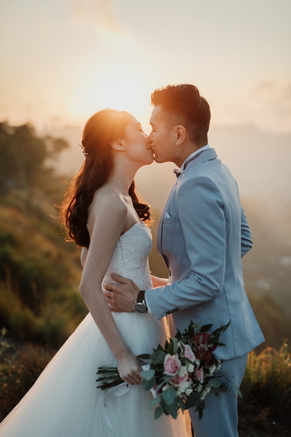 B&R: Pre-wedding photoshoot at Mount Batur Pinggan, Kintamani Lava Field, flower field and Mengening Beach by Hendra on OneThreeOneFour 1