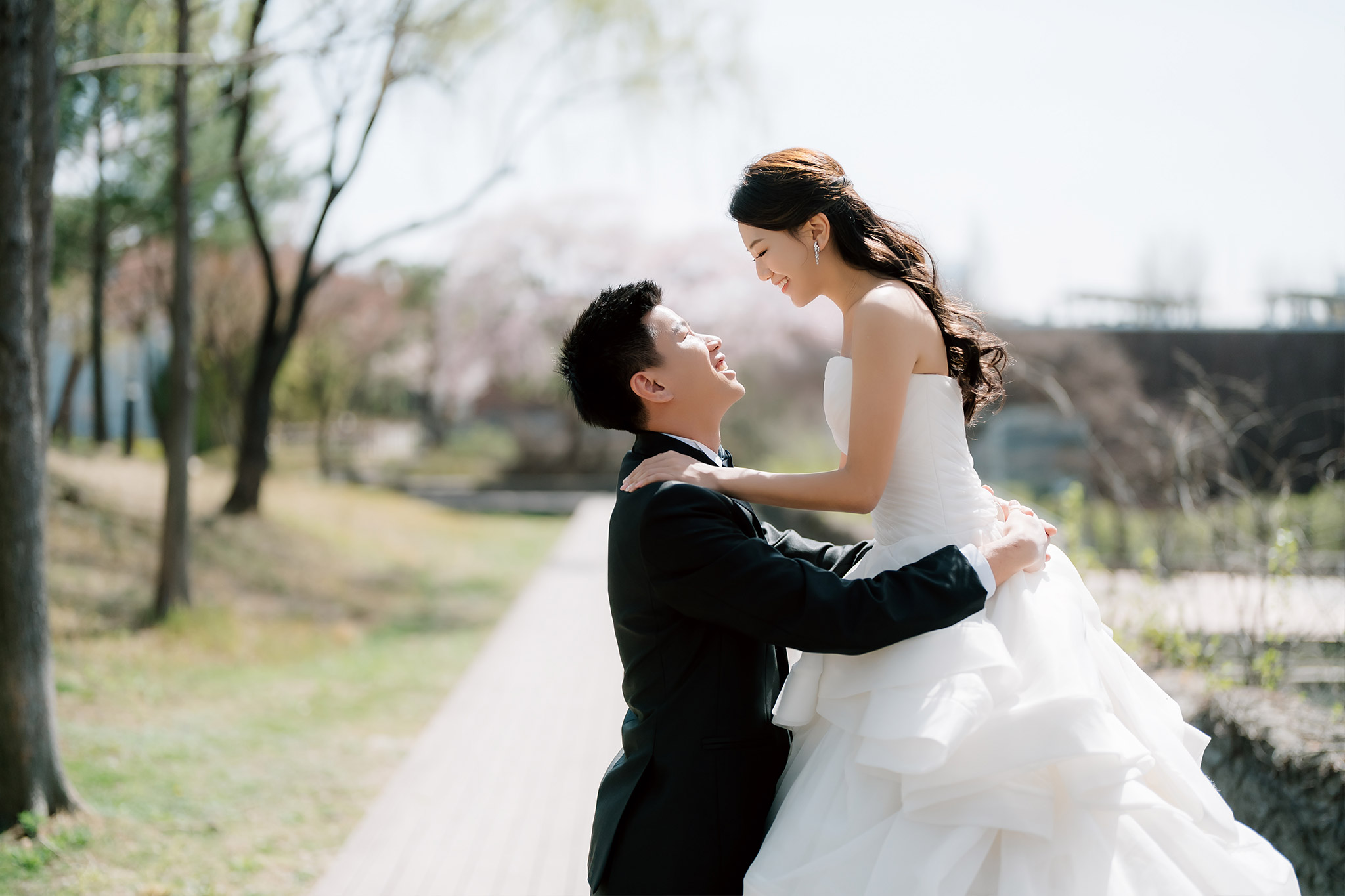 韓國首爾櫻花季婚紗拍攝 仙遊島公園和南山谷韓屋村 by Jungyeol on OneThreeOneFour 6