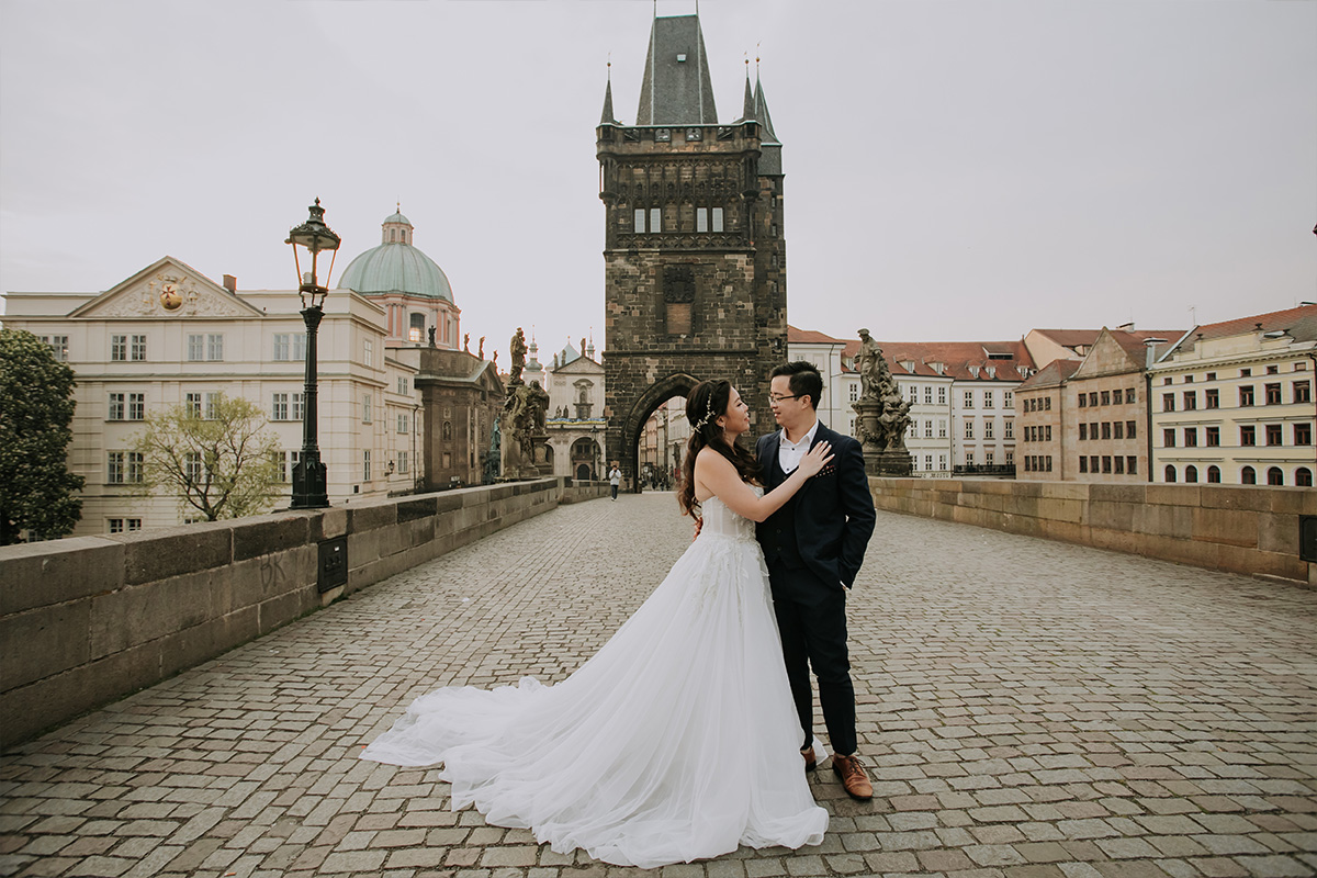 Prague Pre-Wedding Photoshoot with Astronomical Clock, Old Town Square & Charles Bridge by Nika on OneThreeOneFour 6