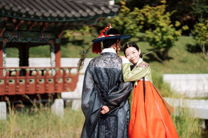 Y&B: Korea Hanbok Pre-Wedding Photoshoot At Dream Forest by Jungyeol on OneThreeOneFour 24