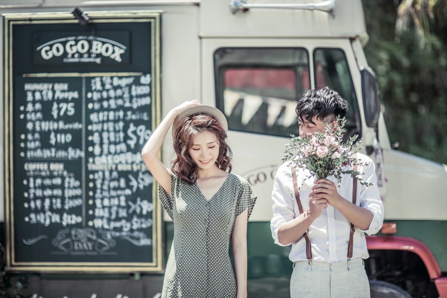 Taiwan Casual Unorthodox Modern Prewedding Photoshoot near Food Truck and Fields by Doukou on OneThreeOneFour 17