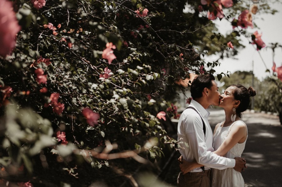 A & L - Singapore Pre-Wedding at Jurong Bird Park & Colonial Houses at Wessex Estate by Chan on OneThreeOneFour 28