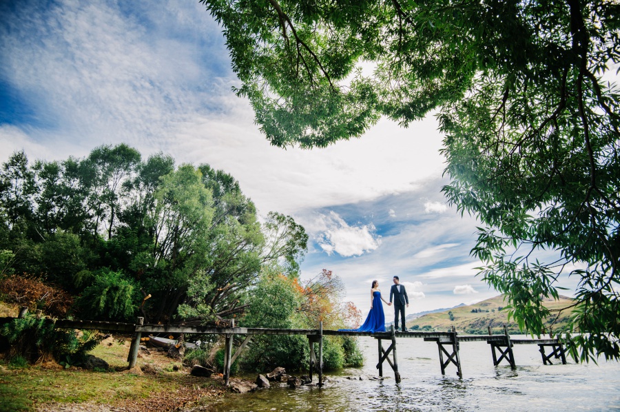 New Zealand Pre-Wedding Photoshoot At Queenstown And Arrowtown  by Mike  on OneThreeOneFour 16