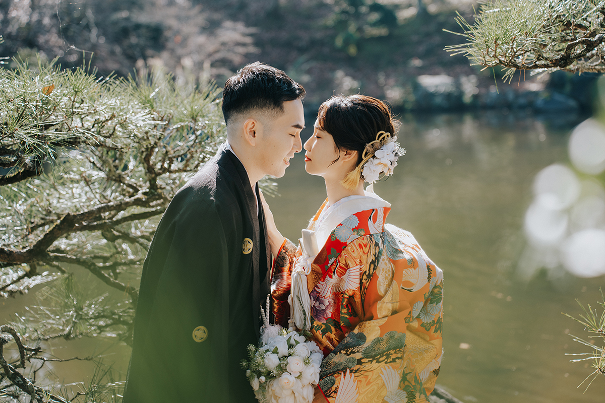 Tokyo Autumn Maple Leave Photoshoot with Kimono and Pre-Wedding at Beach by Cui Cui on OneThreeOneFour 1
