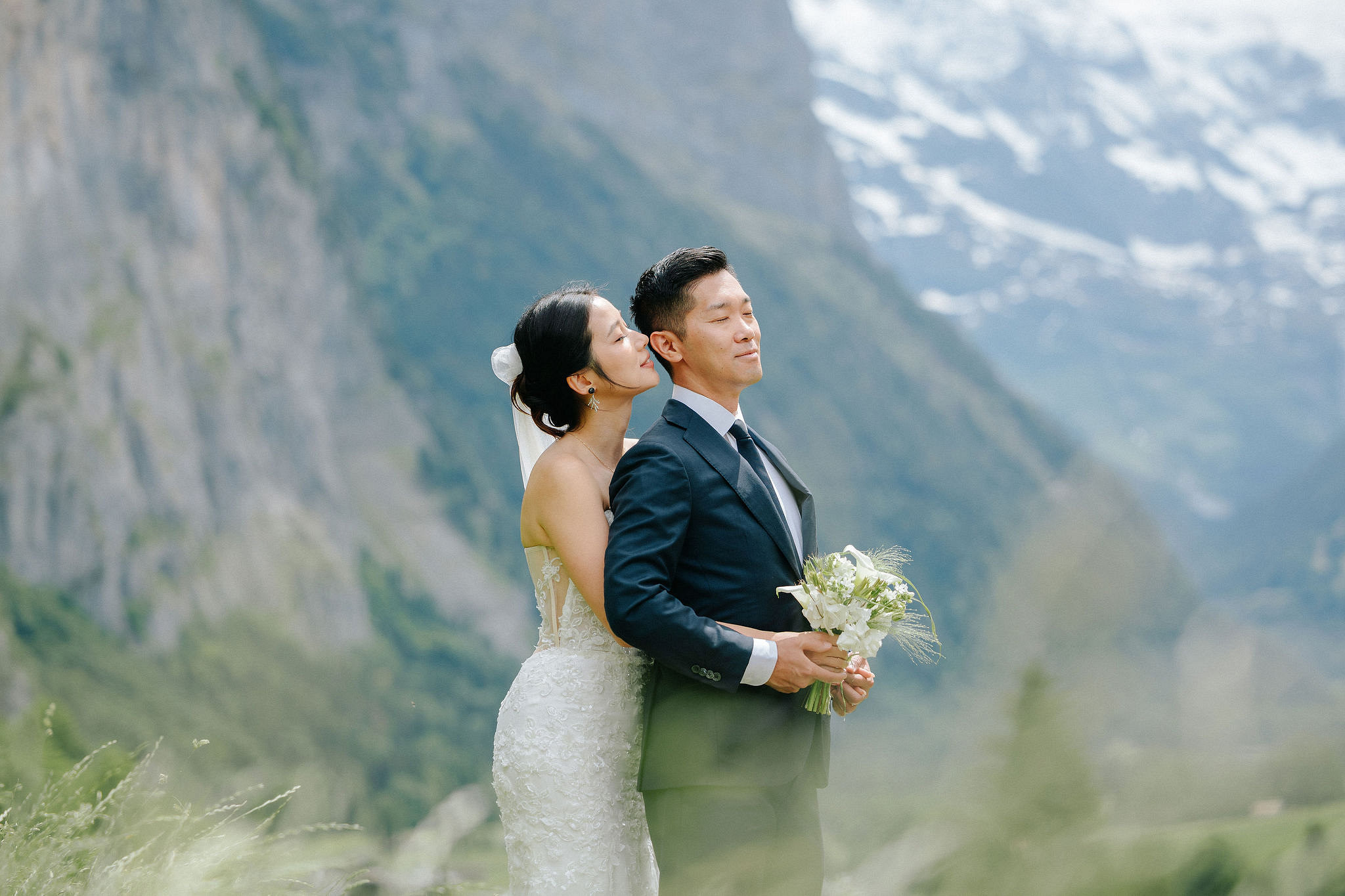 Switzerland Pre-Wedding Photoshoot | Grindelwald Village & Lauterbrunnen & Lake Lungern at Grindelwald Village pre-wedding photo