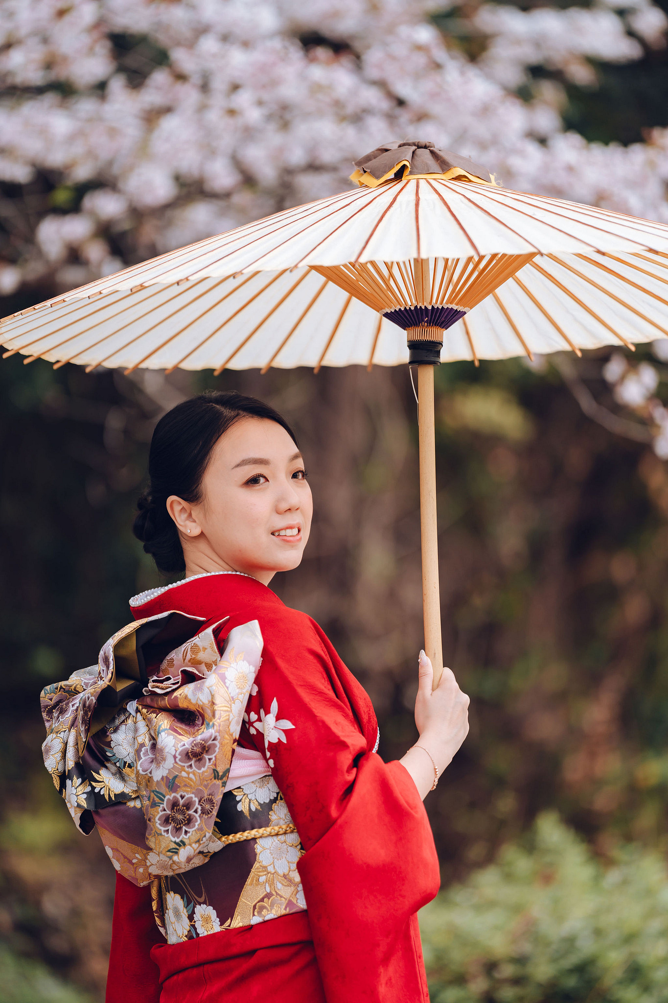 Kyoto Pre-Wedding Photoshoot | Historic Higashiyama Streets, Keage Incline & Nara Park at Higashiyama & Yasaka Pagoda pre-wedding photo