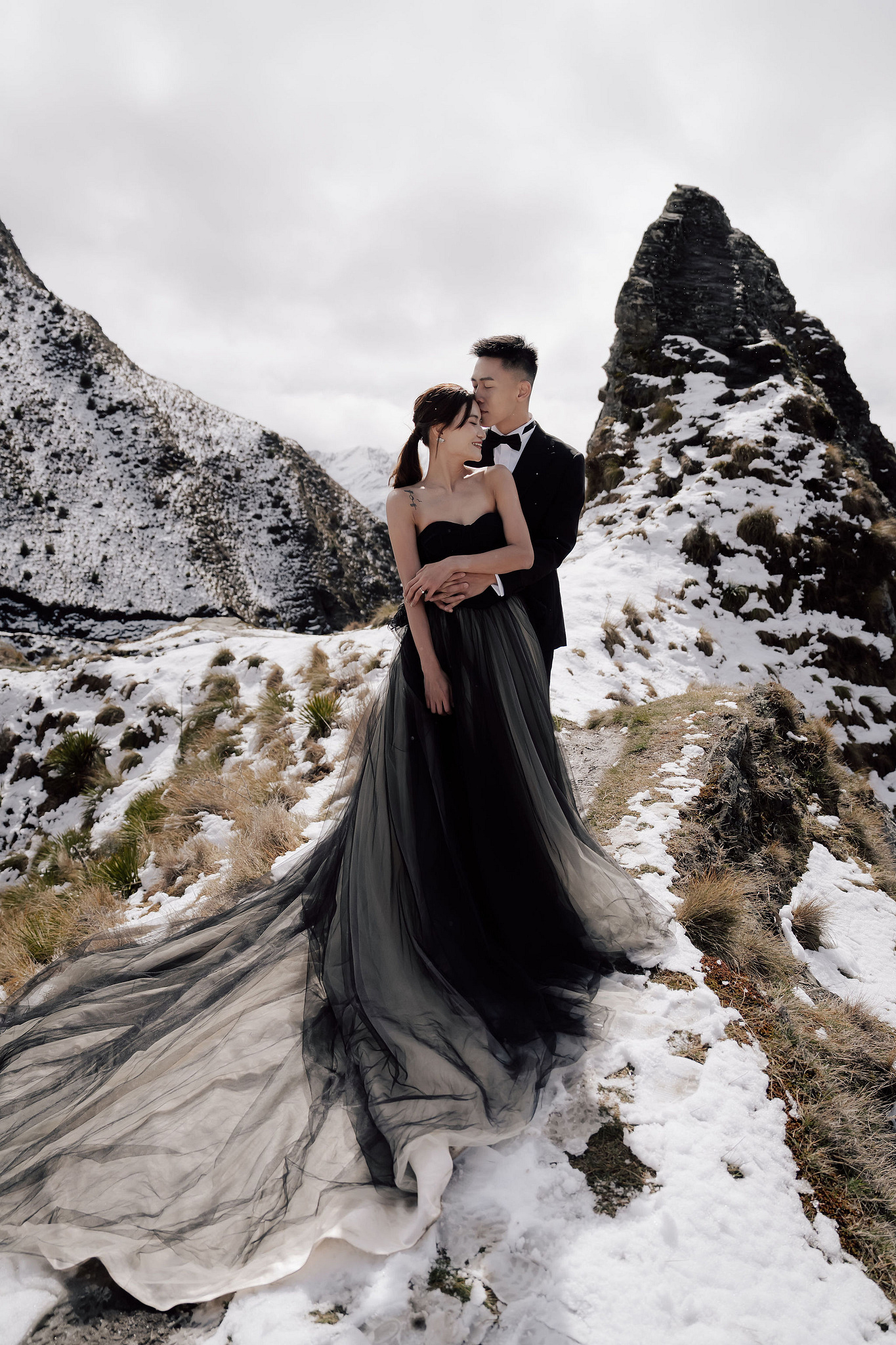 New Zealand Pre-Wedding Photoshoot | Queenstown, Lake Wakatipu, Skippers Canyon & Arrowtown at Skippers Canyon pre-wedding photo