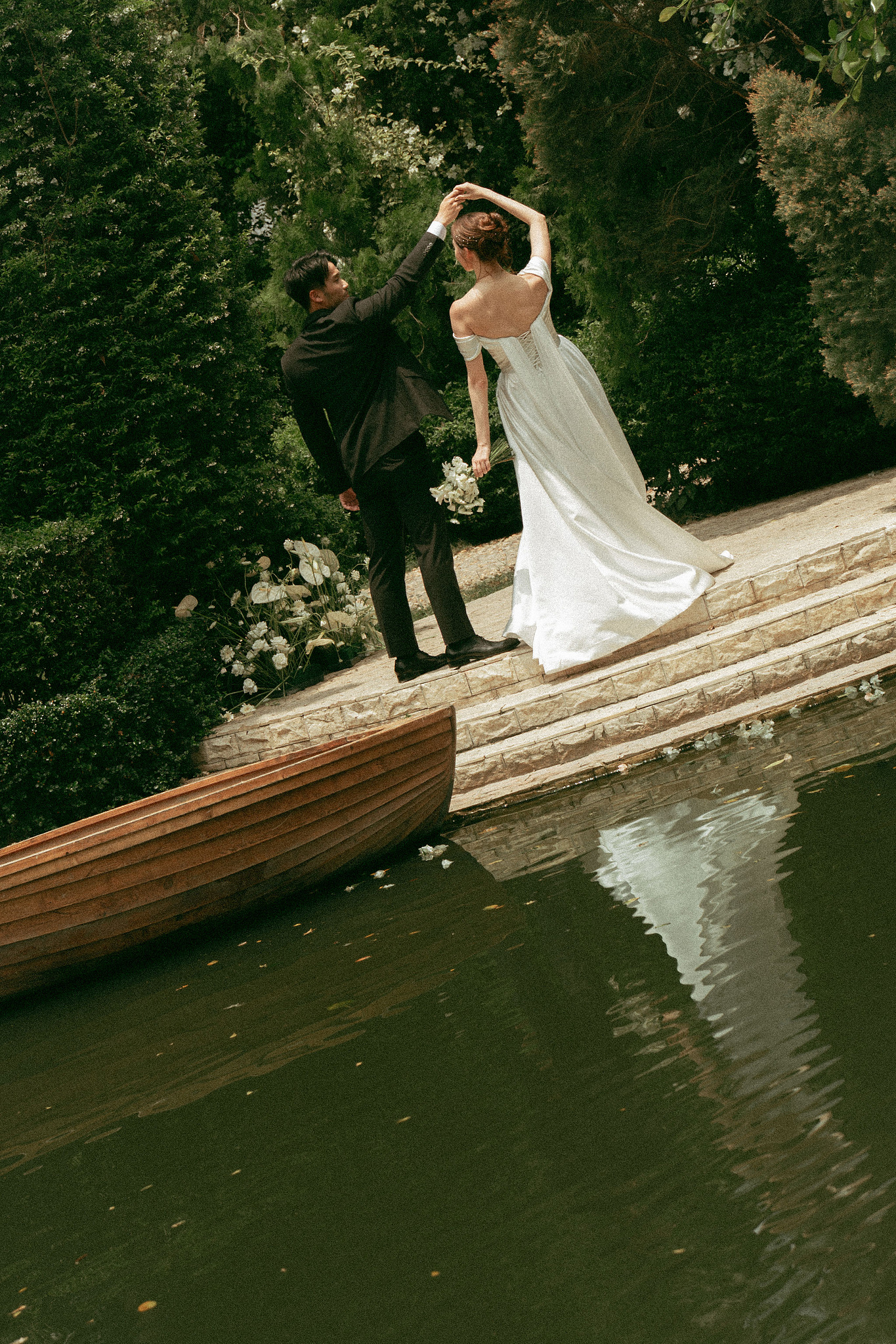 Ho Chi Minh Vietnam Pre-Wedding Photoshoot | European Film Studio, Market Streets & Saigon Bridge at Jardin de Rom pre-wedding photo