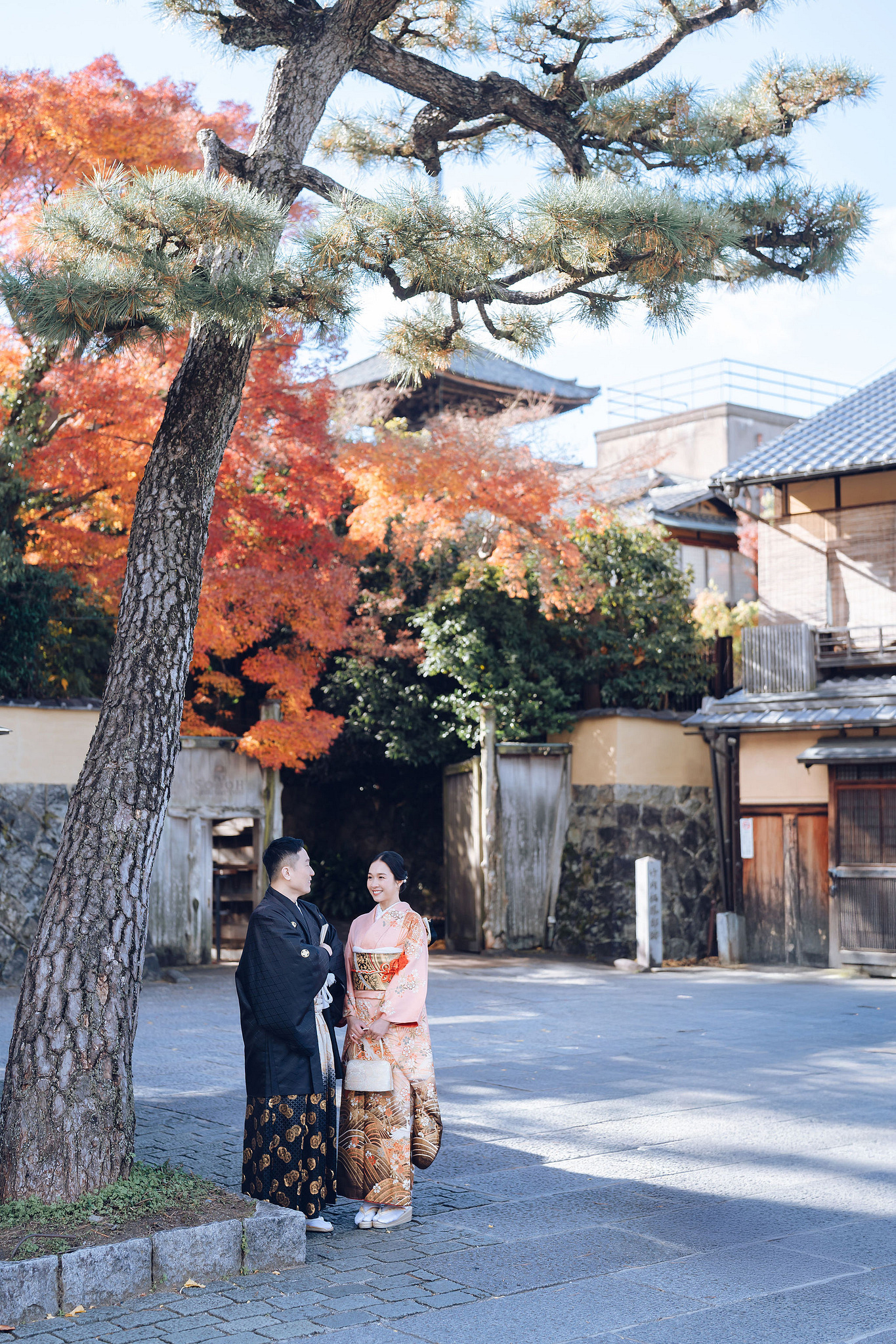 Kyoto Pre-Wedding Photoshoot | Historic Pagoda Streets & Nara Grasslands at Historic Kyoto Streets & Pagoda pre-wedding photo