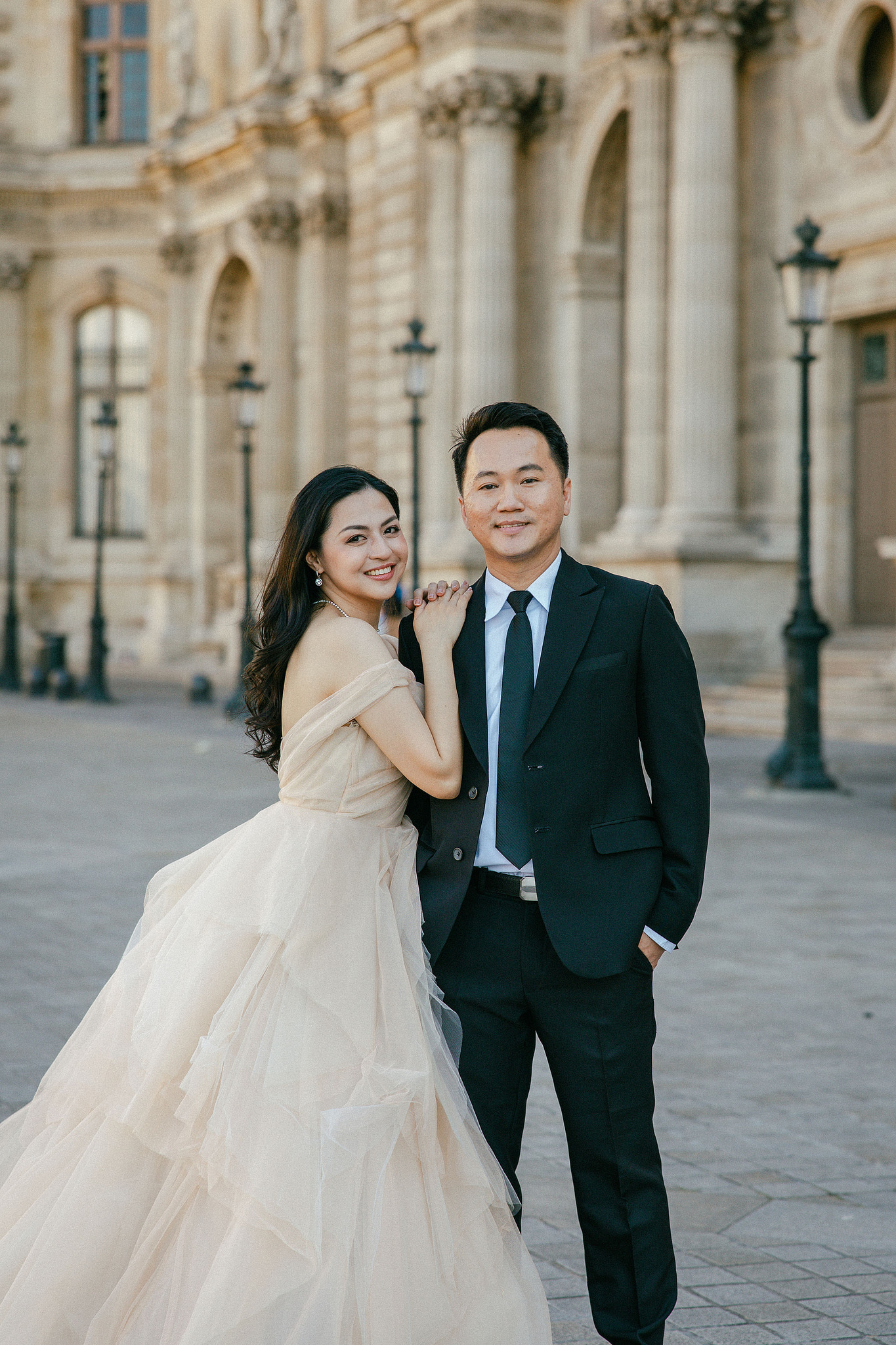 Paris Autumn Pre-Wedding Photoshoot | Avenue de Camoëns, Tuileries Garden, Louvre, Pont Alexandre III & Bir-Hakeim Bridge at Louvre pre-wedding photo