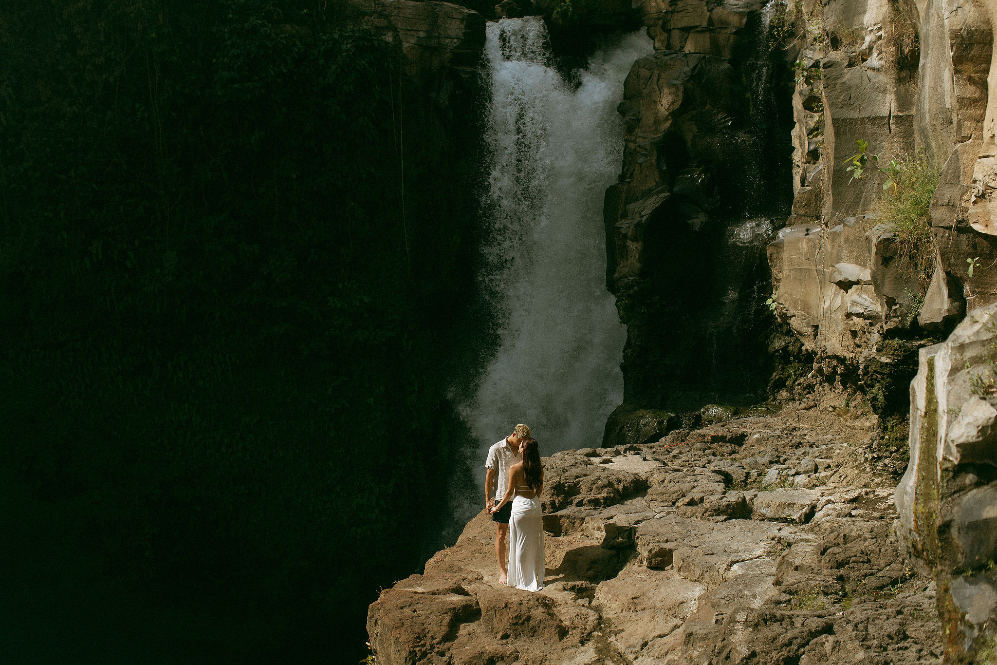 Bali Pre-Wedding Photoshoot | Lake Tamblingan, Kebun Raya Botanic Gardens & Blangsinga Waterfall at Blangsinga Waterfall pre-wedding photo