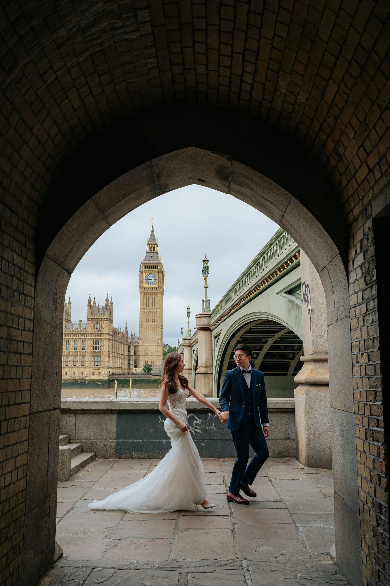 London Pre-Wedding Photoshoot | Westminster, Big Ben & the London Eye at Westminster pre-wedding photo