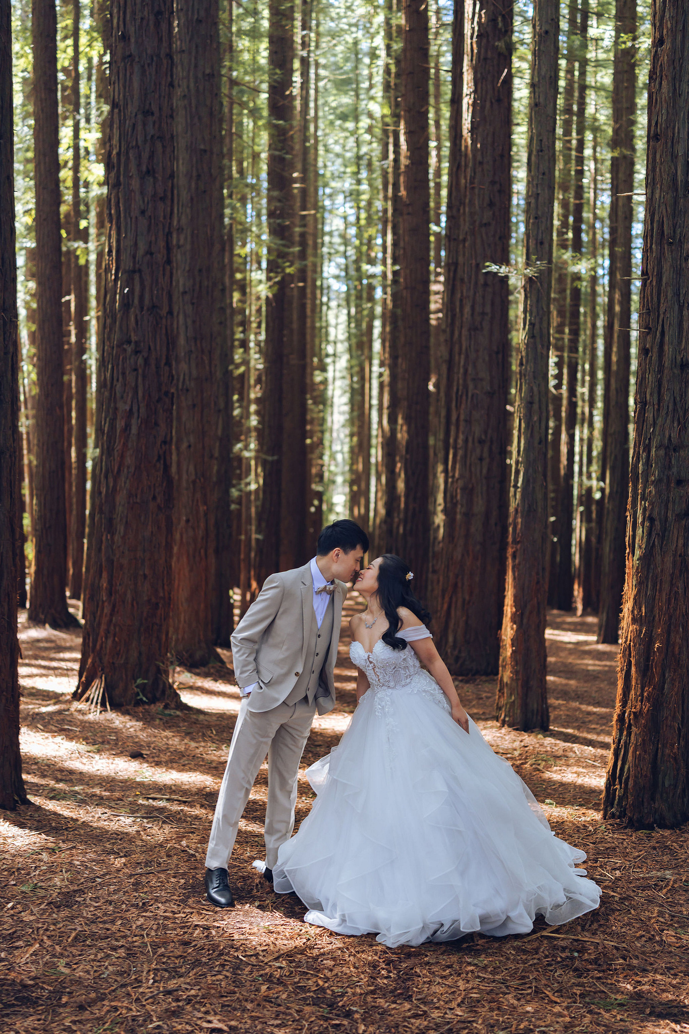 Melbourne Pre-Wedding Photoshoot | Redwood Forest, The Farm & Half Moon Bay at Redwood Forest pre-wedding photo