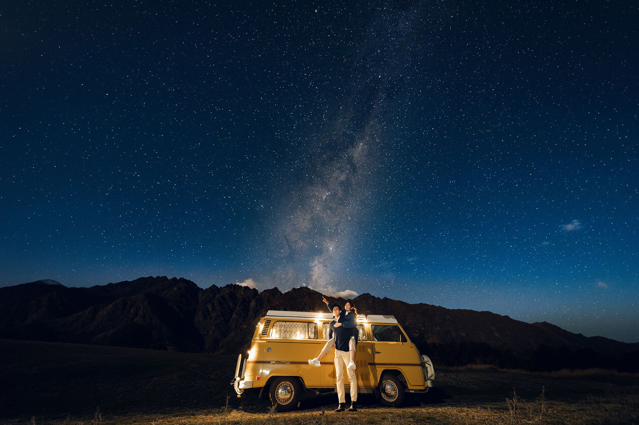 New Zealand Autumn Pre-Wedding Photoshoot Twin Peak Skippers Canyon Alpaca Farm Hilltop Cardrona Night Shoot Kombi Van at Night Shoot pre-wedding photo