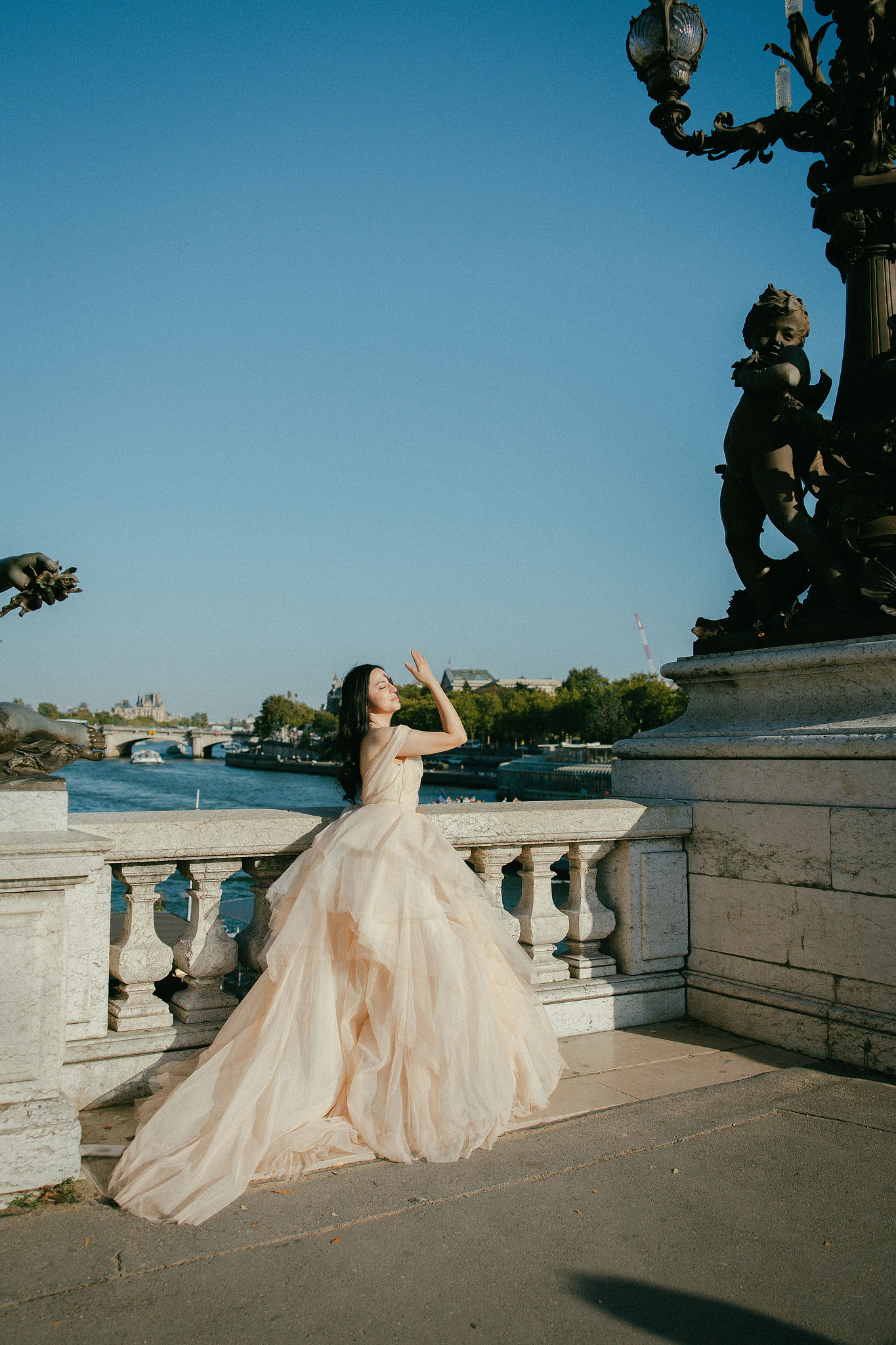 Paris Autumn Pre-Wedding Photoshoot | Avenue de Camoëns, Tuileries Garden, Louvre, Pont Alexandre III & Bir-Hakeim Bridge at Pont Alexandre III pre-wedding photo