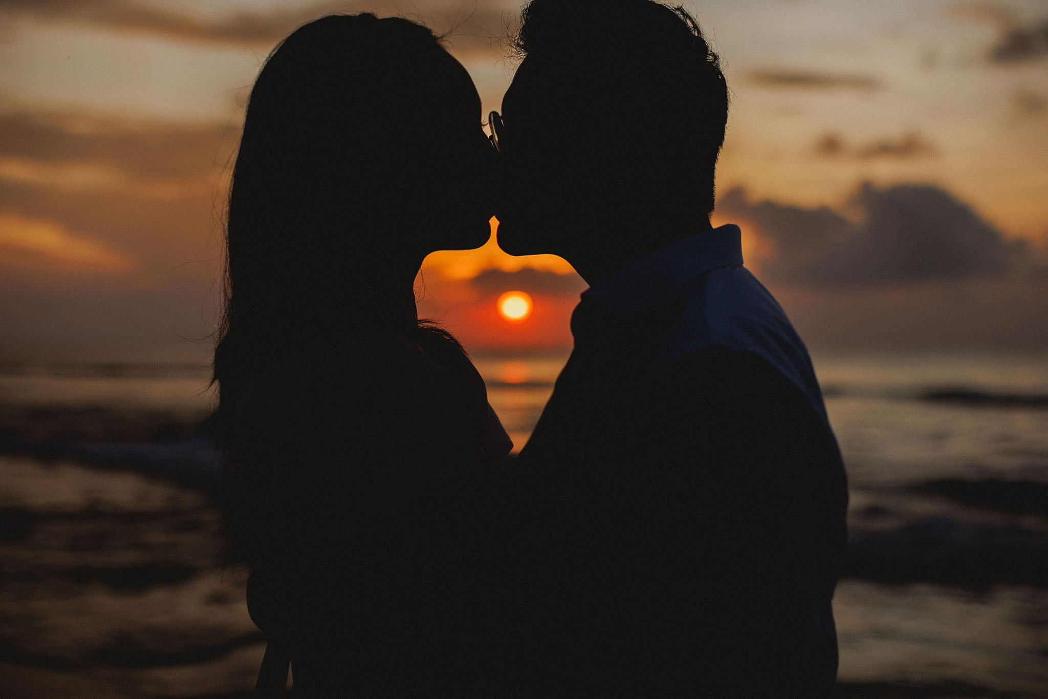 Bali Pre-Wedding Photoshoot | Pinggan Village, Lava Fields, Twin Cliff Valley & Beach at Beach pre-wedding photo