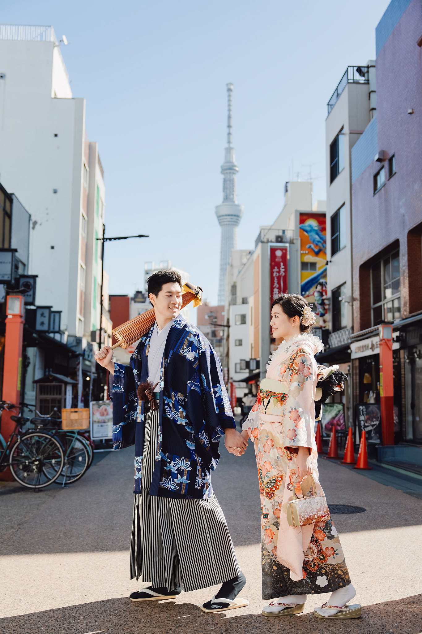 Tokyo Pre-Wedding Photoshoot | Tokyo Shrine, Tokyo Beach & Shibuya at Tokyo Shrine pre-wedding photo