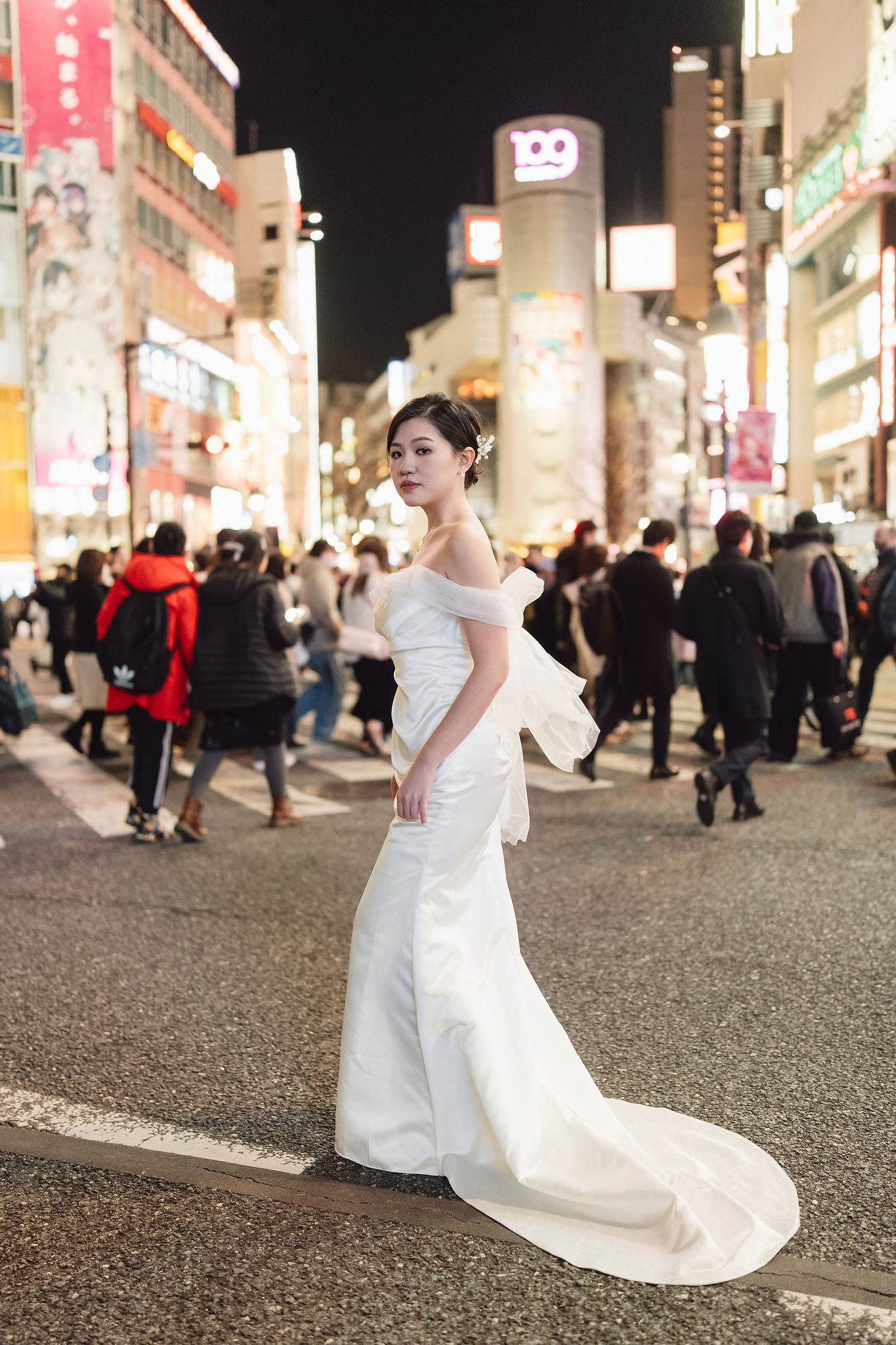 Tokyo Pre-Wedding Photoshoot | Tokyo Shrine, Tokyo Beach & Shibuya at Shibuya pre-wedding photo