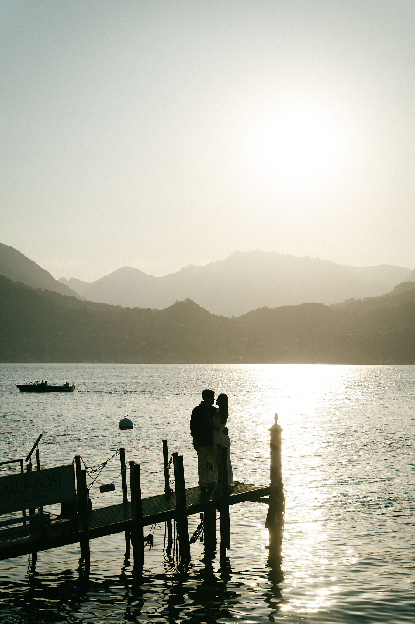 Lake Como Proposal Photoshoot | Lake Como & Varenna at Varenna pre-wedding photo