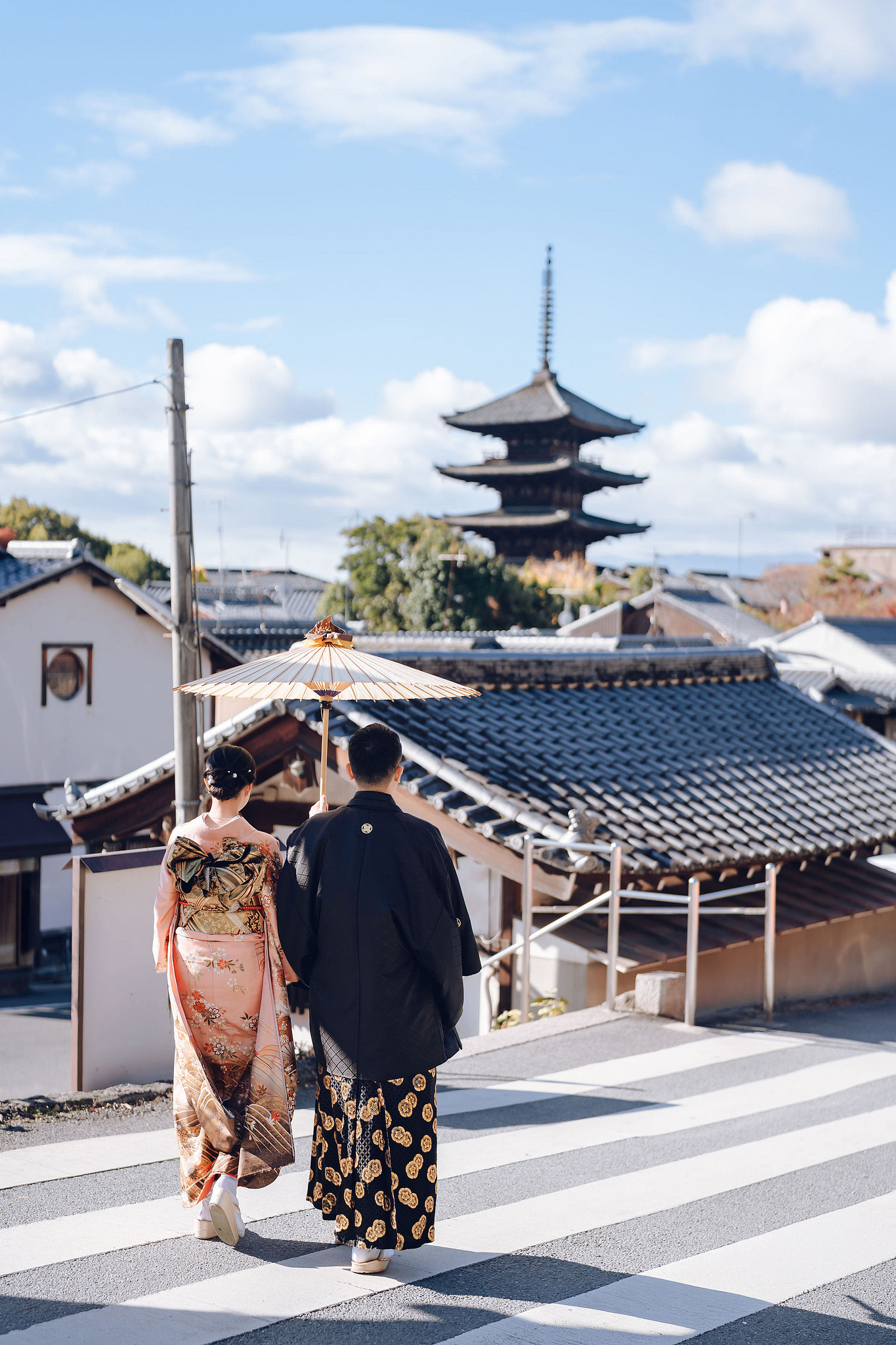 Kyoto Pre-Wedding Photoshoot | Historic Pagoda Streets & Nara Grasslands at Historic Kyoto Streets & Pagoda pre-wedding photo