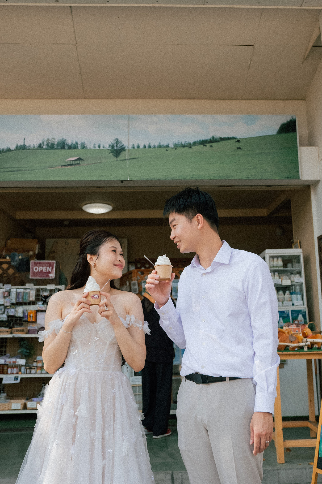 Furano, Hokkaido Pre-Wedding Photoshoot | Farm Chiyoda, Shikisai-no-oka & Ningle Terrace at Farm Chiyoda pre-wedding photo