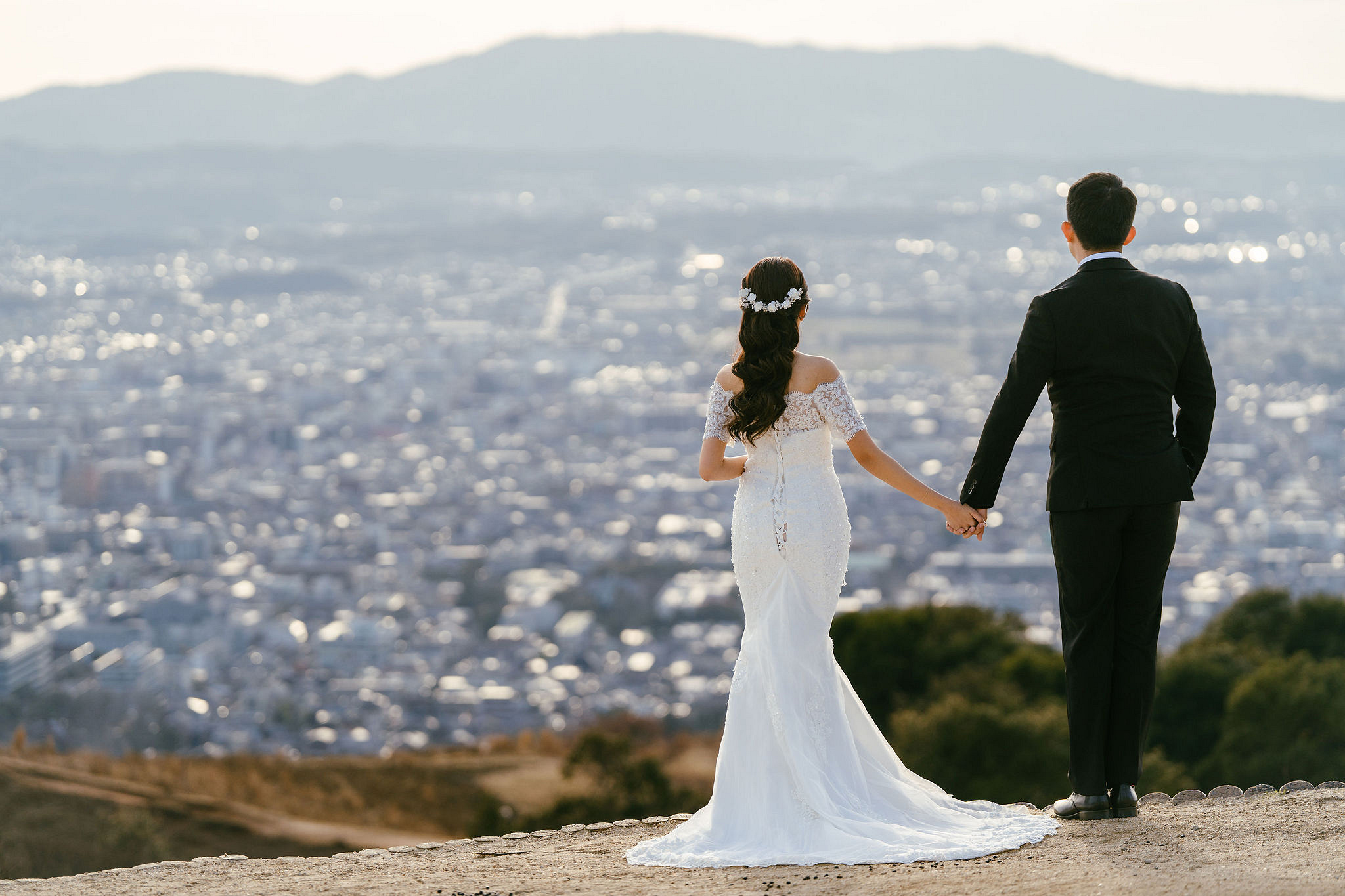 Kyoto Pre-Wedding Photoshoot | Nara Park, Gion & Mount Wakakusa at Mount Wakakusa pre-wedding photo