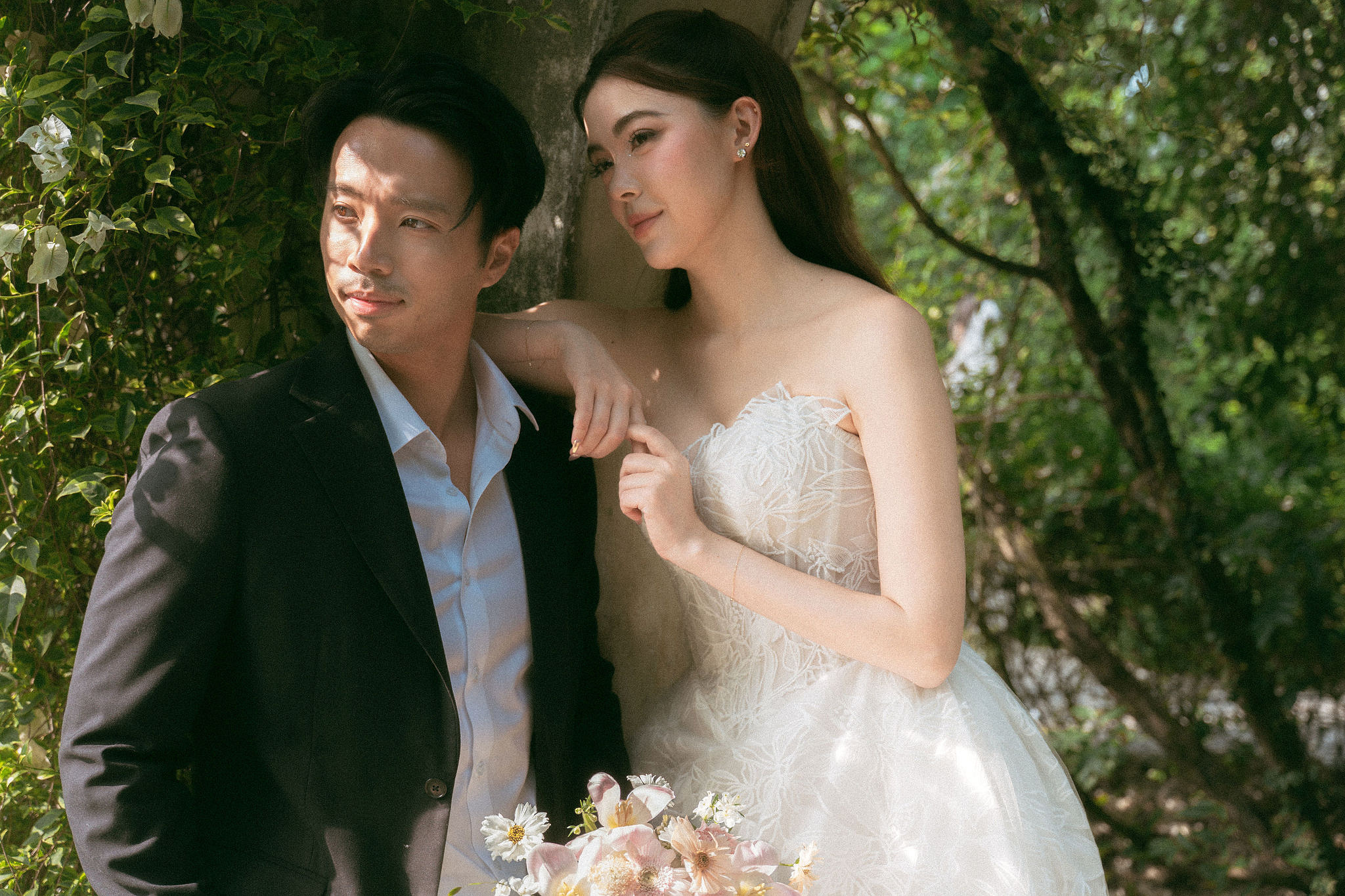 Ho Chi Minh Vietnam Pre-Wedding Photoshoot | European Film Studio, Market Streets & Saigon Bridge at Jardin de Rom pre-wedding photo
