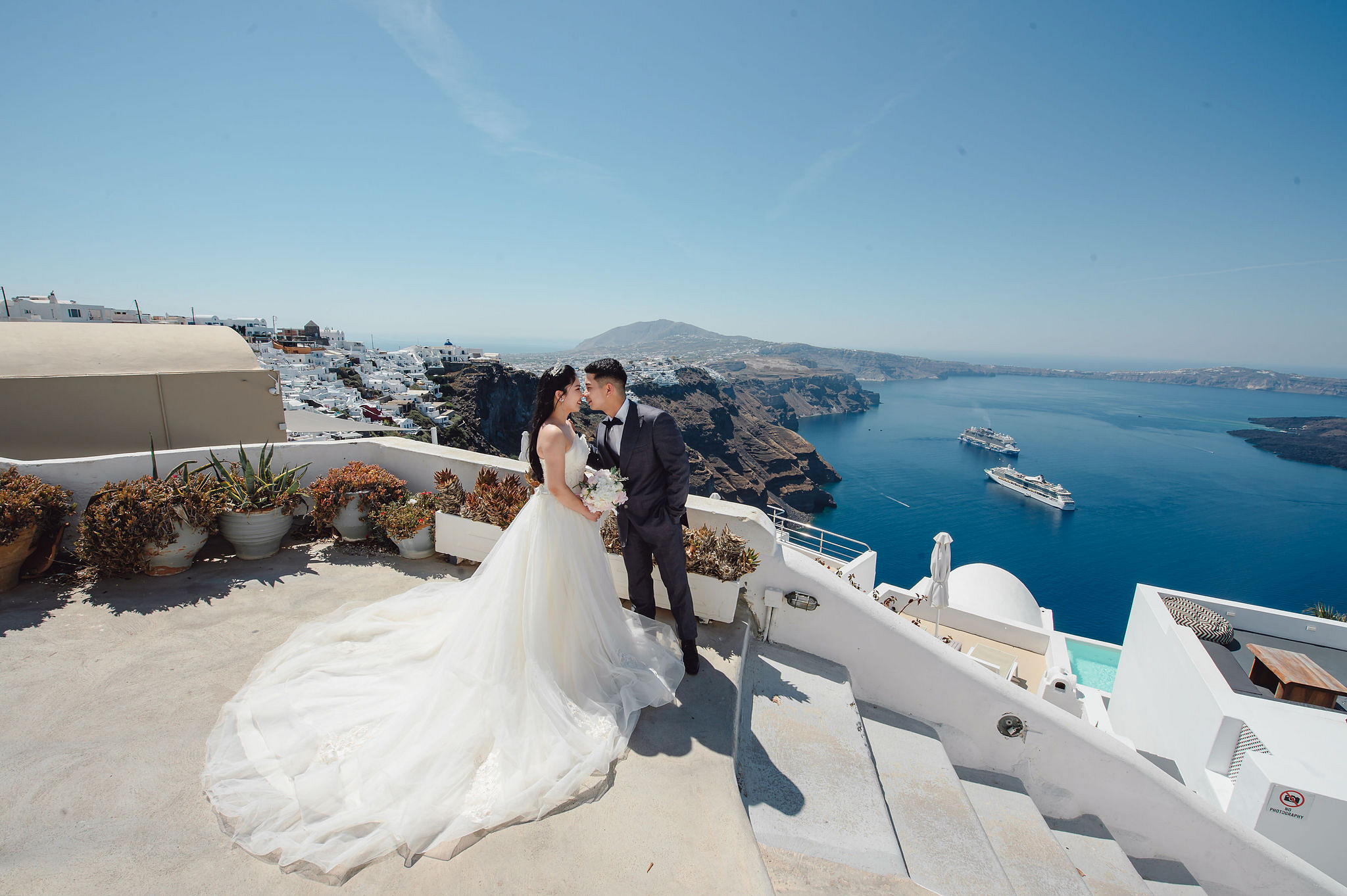 Santorini Pre-Wedding Photoshoot | Imerovigli, Firostefani & Finikia at Imerovigli pre-wedding photo