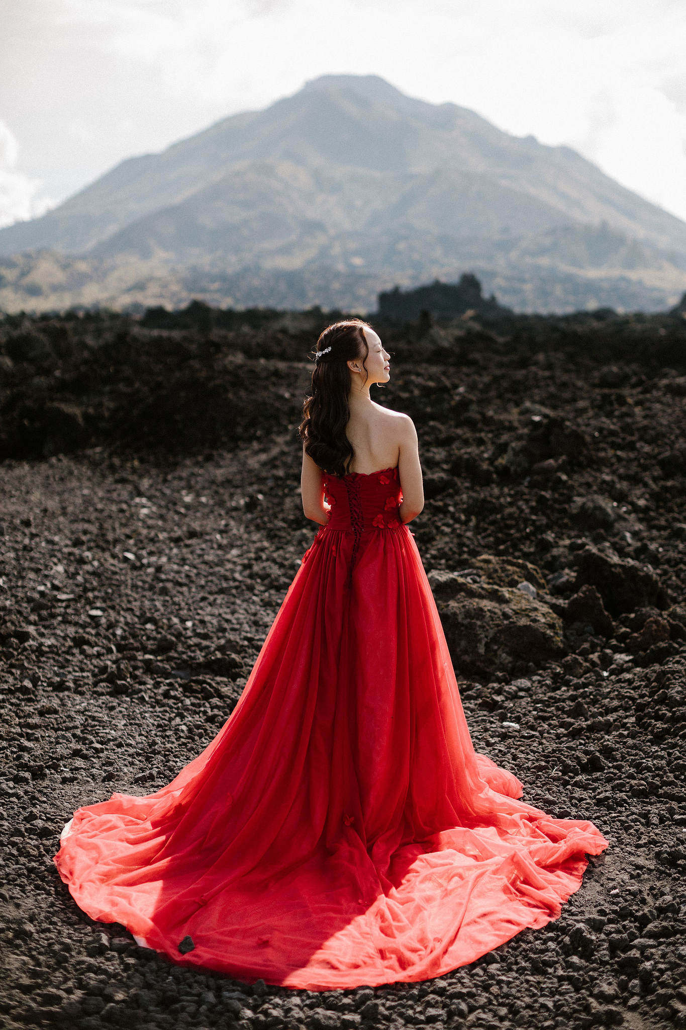 Bali Pre-Wedding Photoshoot | Pinggan Village, Lava Fields, Twin Cliff Valley & Beach at Lava Fields   pre-wedding photo