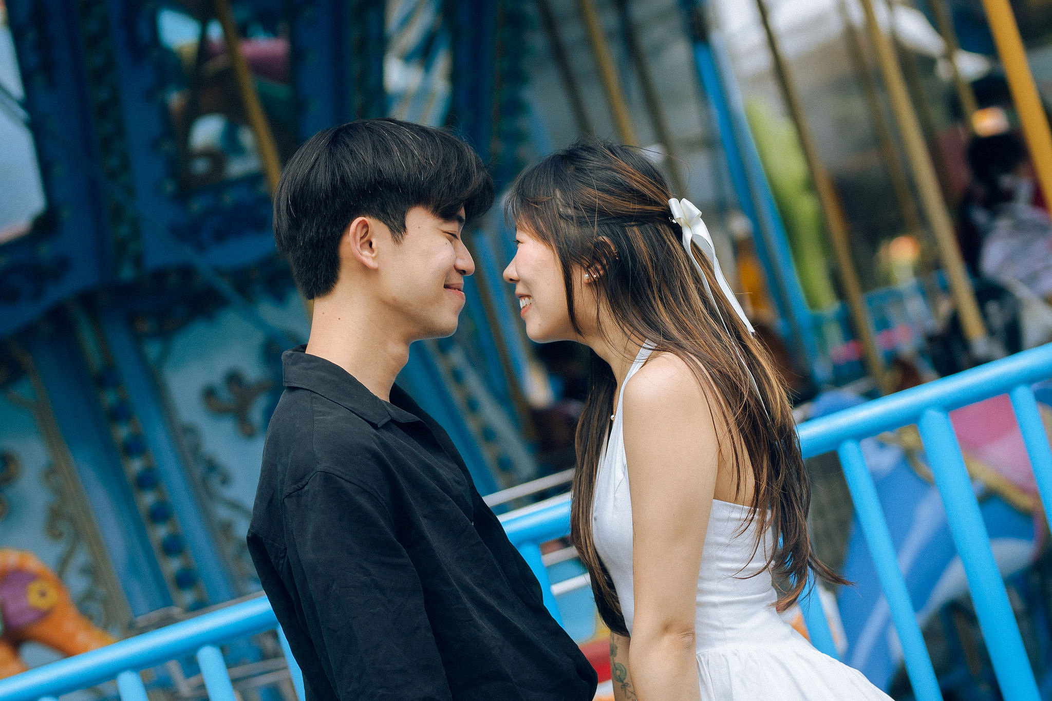Taiwan Pre-Wedding Photoshoot | Dadaocheng & Children's Amusement Park at Children's Amusement Park pre-wedding photo