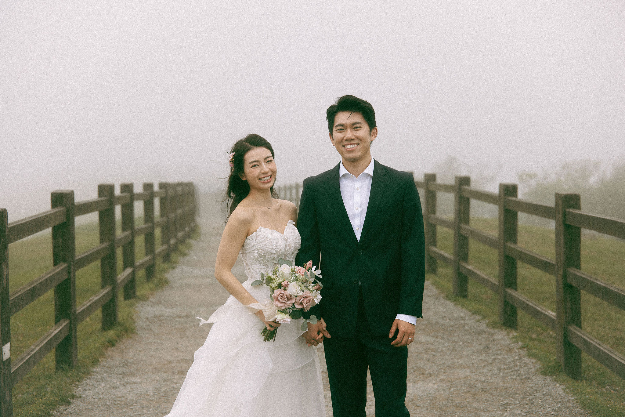 Taiwan Pre-Wedding Photoshoot Traditional Garden Qi Pao Experience Yangmingshan Vintage Night Market Shoot at Yang Ming Shan pre-wedding photo