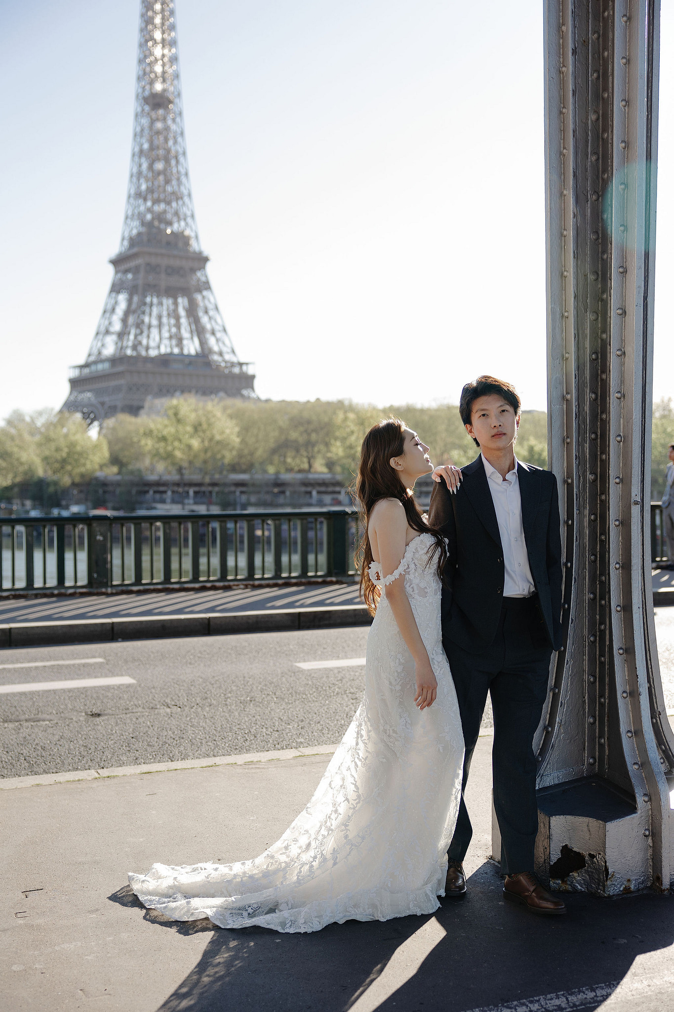 Paris Pre-Wedding Photoshoot | Place du Trocadéro, Bir-Hakeim Bridge, Sacré-Cœur Basilica, Parisian Café & Palais Royal at Bir-Hakeim Bridge pre-wedding photo