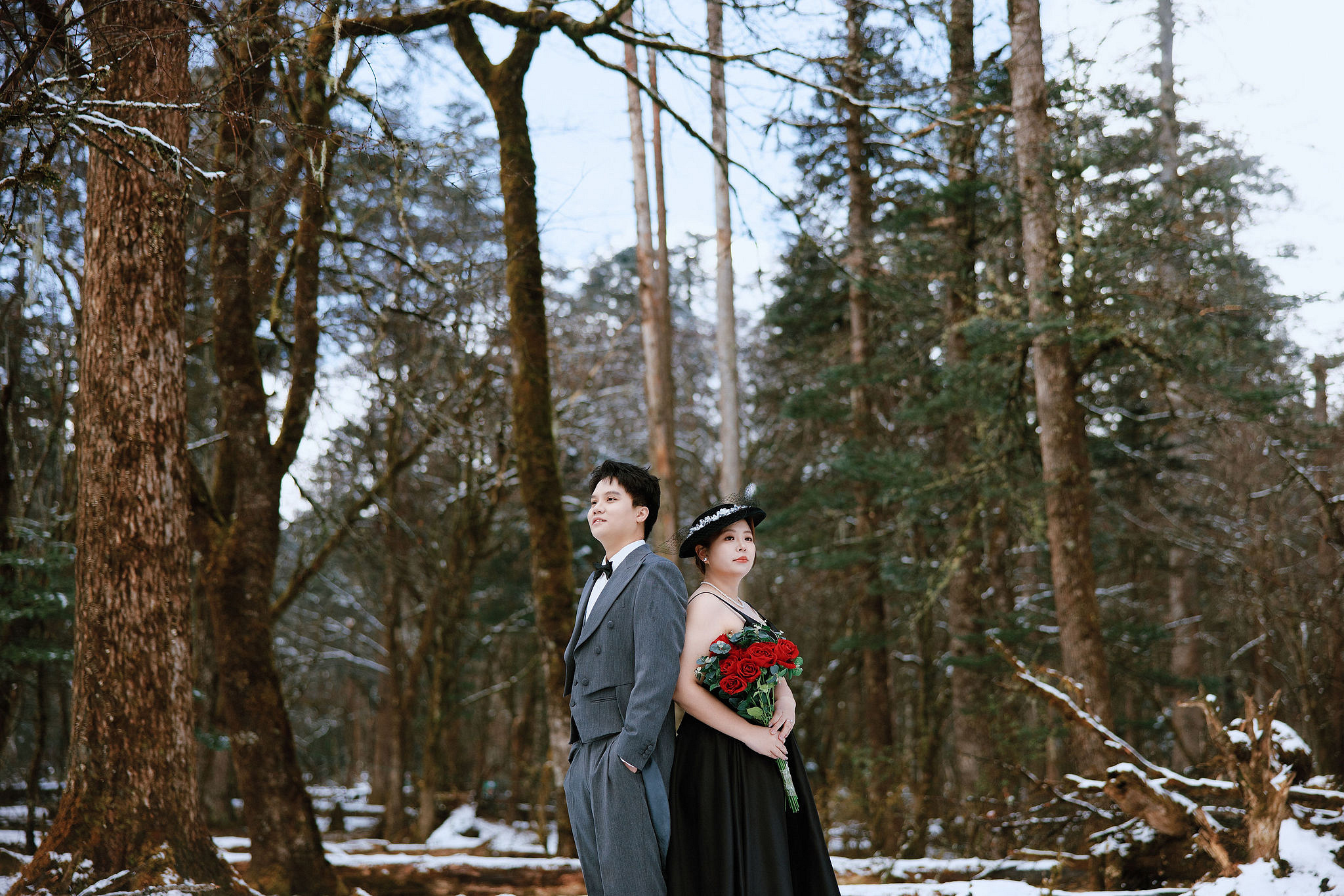 Lijiang Pre-Wedding Photoshoot | Spruce Meadow, Blue Moon Valley & Alpine Lake at Spruce Meadow pre-wedding photo