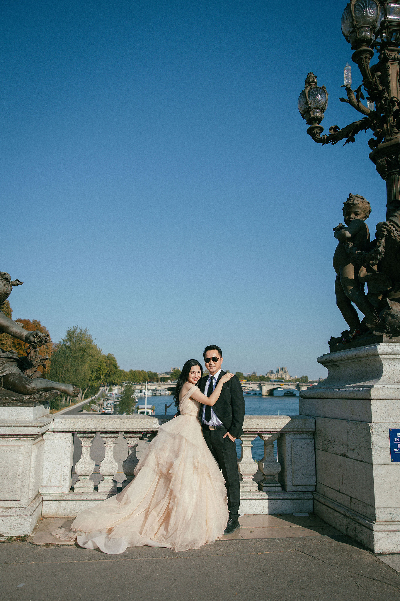 Paris Autumn Pre-Wedding Photoshoot | Avenue de Camoëns, Tuileries Garden, Louvre, Pont Alexandre III & Bir-Hakeim Bridge at Pont Alexandre III pre-wedding photo