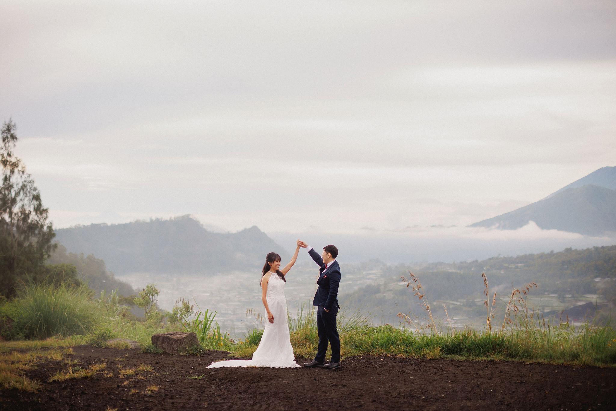 Bali Pre-Wedding Photoshoot | Pinggan Village, Sawangan Beach, Twin Cliff Valley & Malini Uluwatu at Pinggan Village   pre-wedding photo