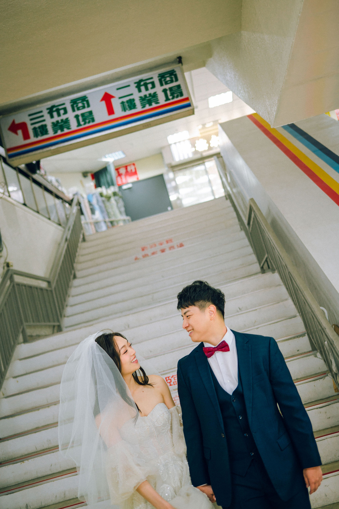 Taiwan Pre-Wedding Photoshoot | Dadaocheng, Nanjing Road & Huaxi Street at Dadaocheng pre-wedding photo