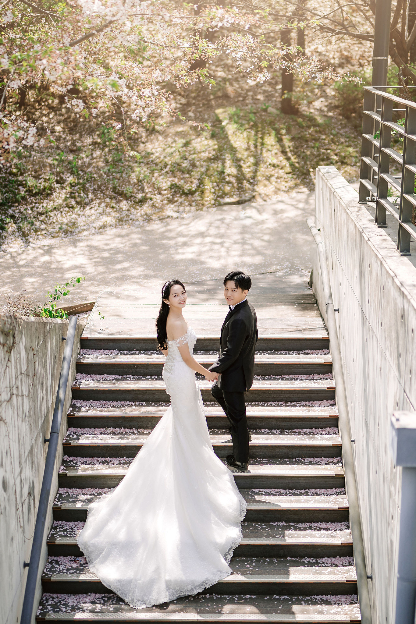Seoul Pre-Wedding Photoshoot | Seoul Forest, Namsan Tower & Namsangol Hanok Village at Seoul Forest pre-wedding photo