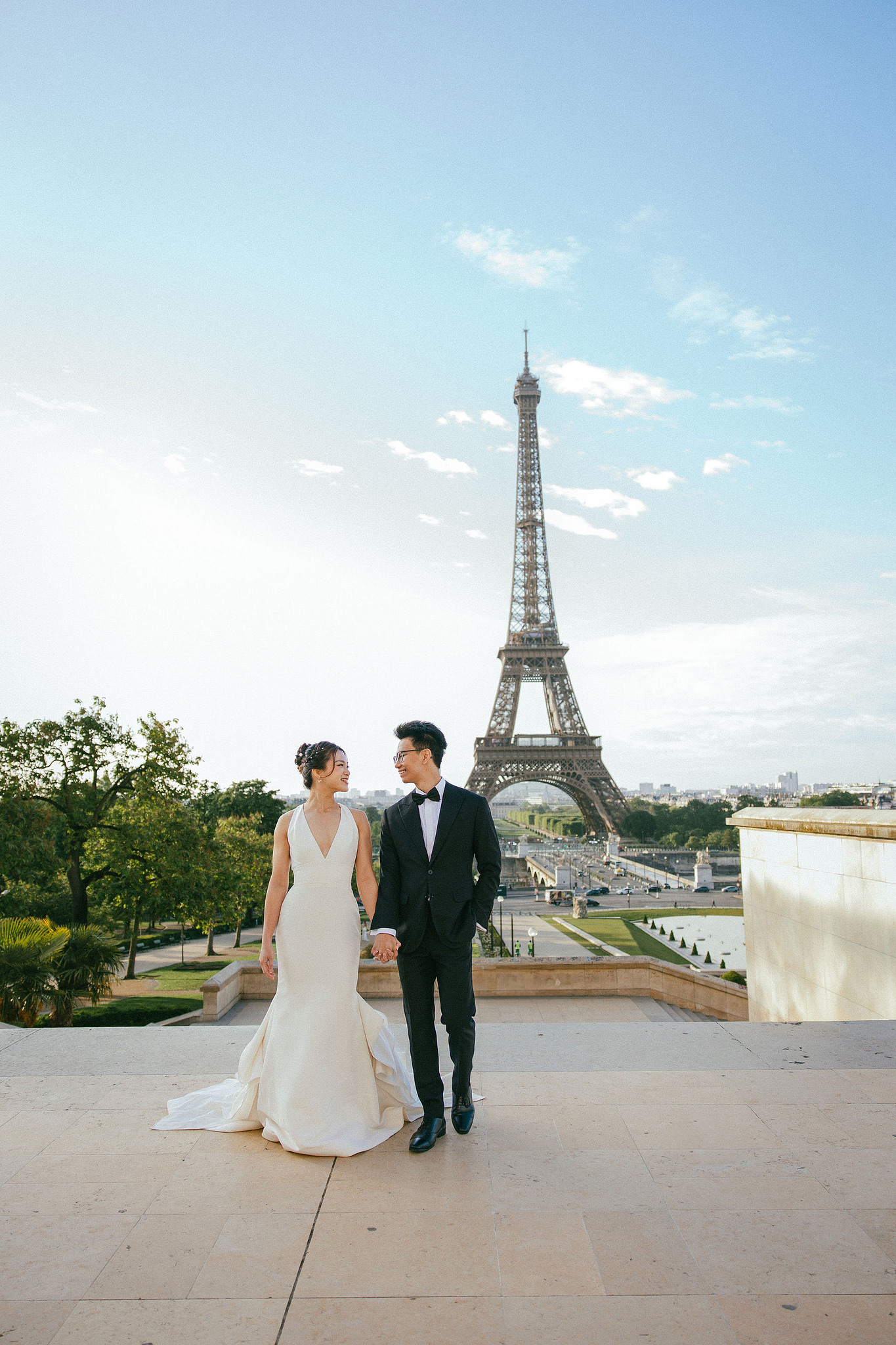 Paris Pre-Wedding Photoshoot | Place du Trocadéro, Luxembourg Gardens, Parisian Café, Louvre & Bir-Hakeim Bridge at Place du Trocadéro pre-wedding photo