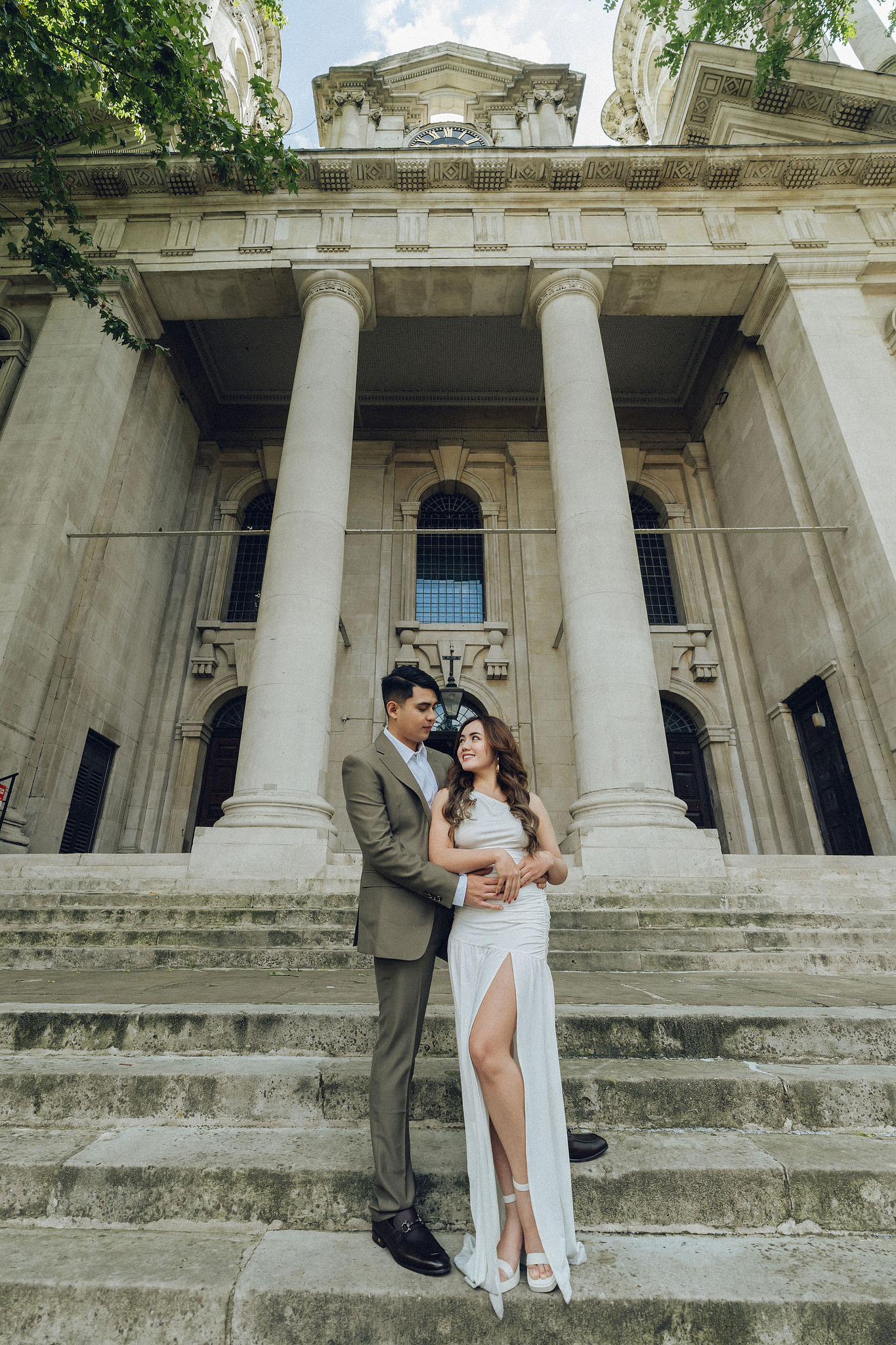 London Pre-Wedding Photoshoot | Westminster, St. Paul’s Cathedral & London Streets at London Streets pre-wedding photo