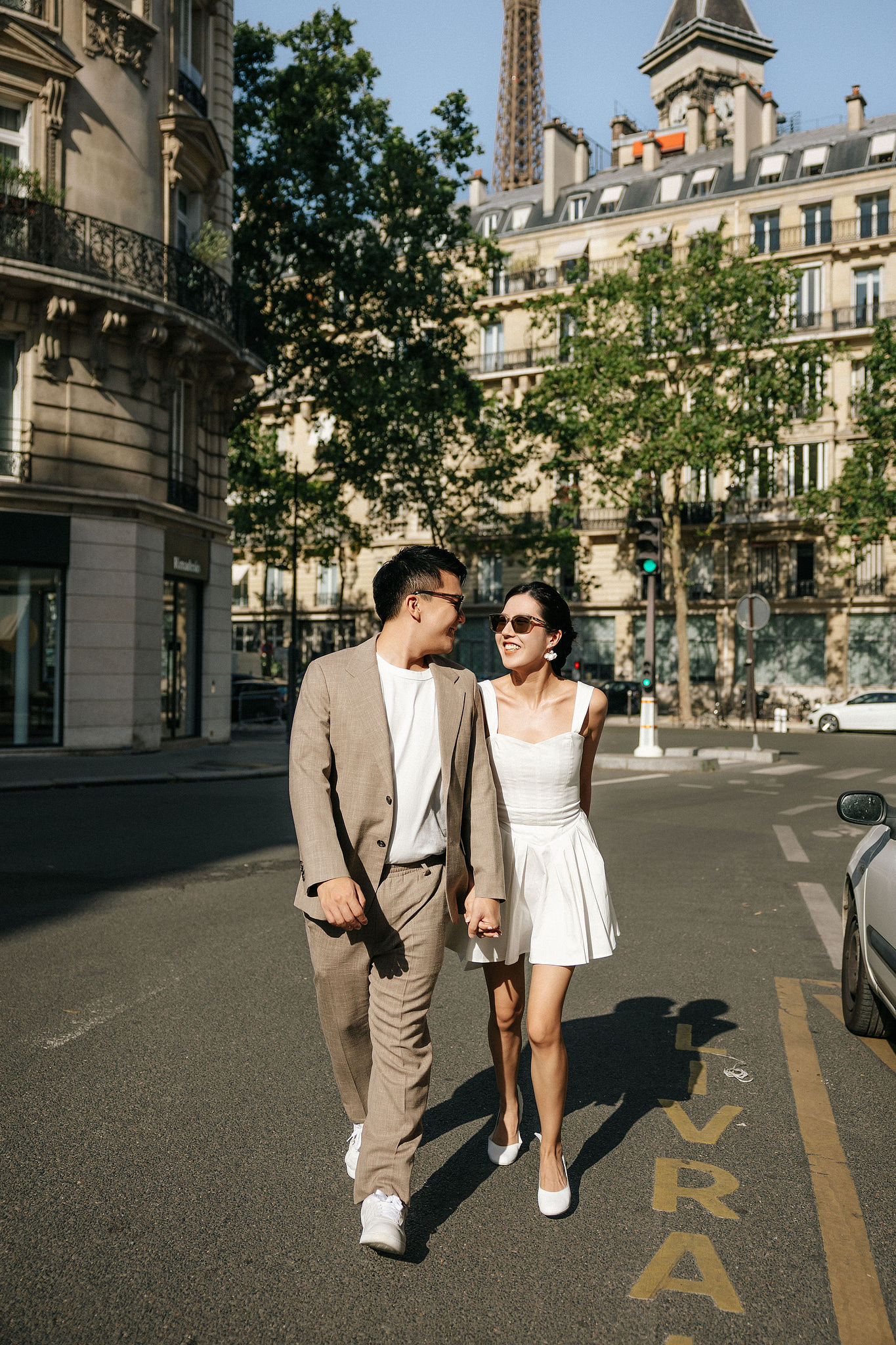 Paris Pre-Wedding Photoshoot | Place du Trocadéro, Bir-Hakeim Bridge & Parisian Streets at Parisian Streets pre-wedding photo