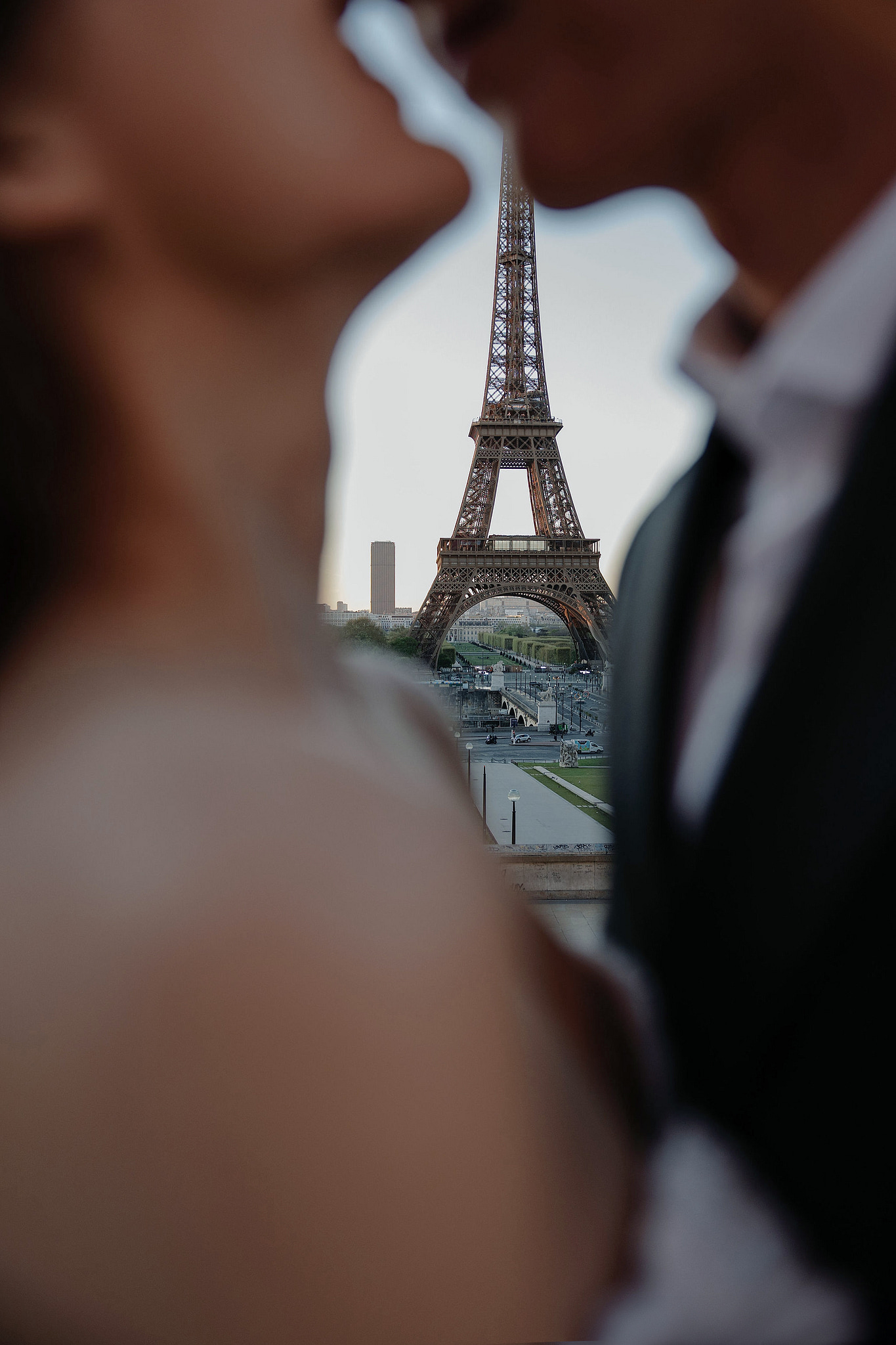 Paris Pre-Wedding Photoshoot | Place du Trocadéro, Bir-Hakeim Bridge, Sacré-Cœur Basilica, Parisian Café & Palais Royal at Place du Trocadéro pre-wedding photo