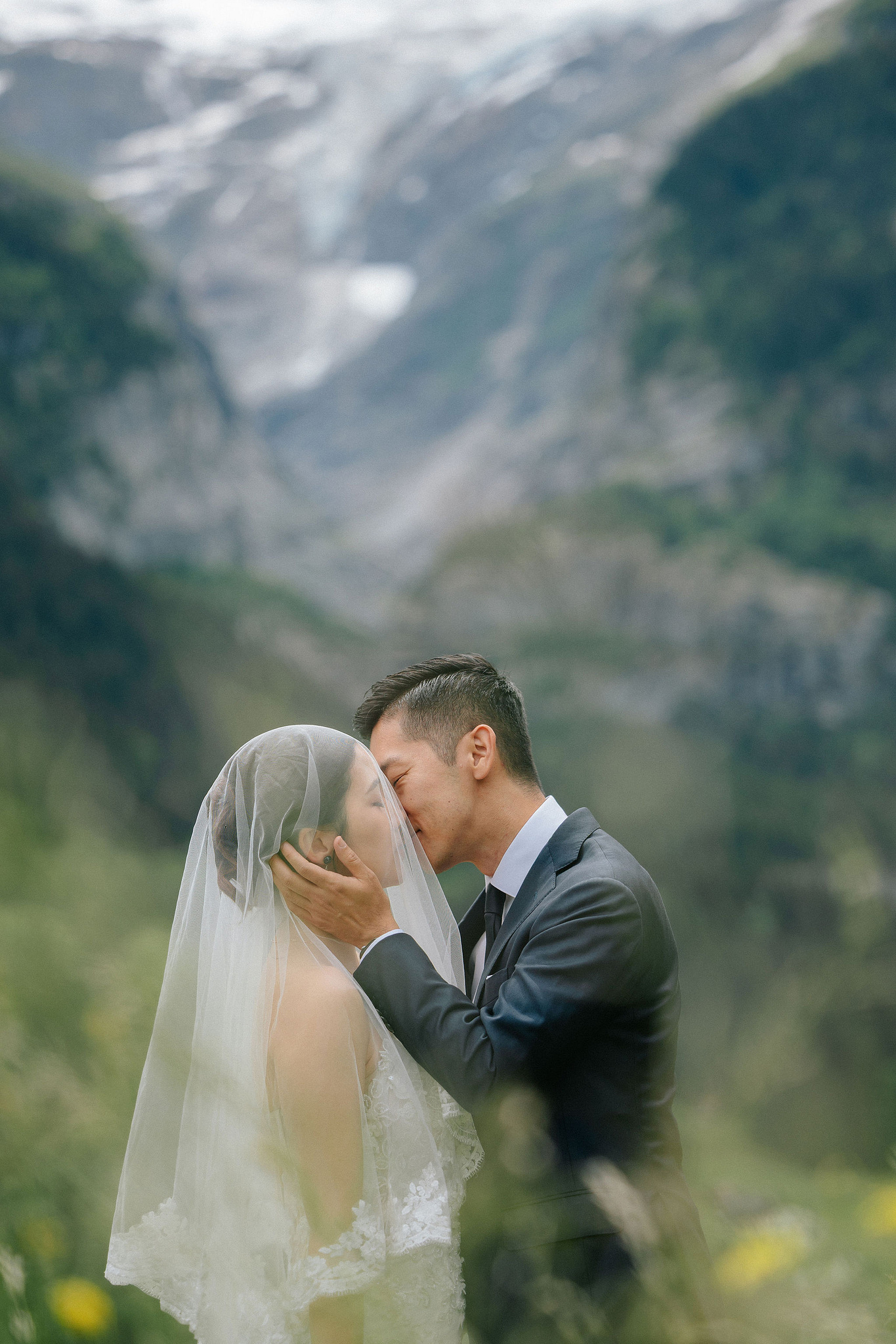 Switzerland Pre-Wedding Photoshoot | Grindelwald Village & Lauterbrunnen & Lake Lungern at Grindelwald Village pre-wedding photo