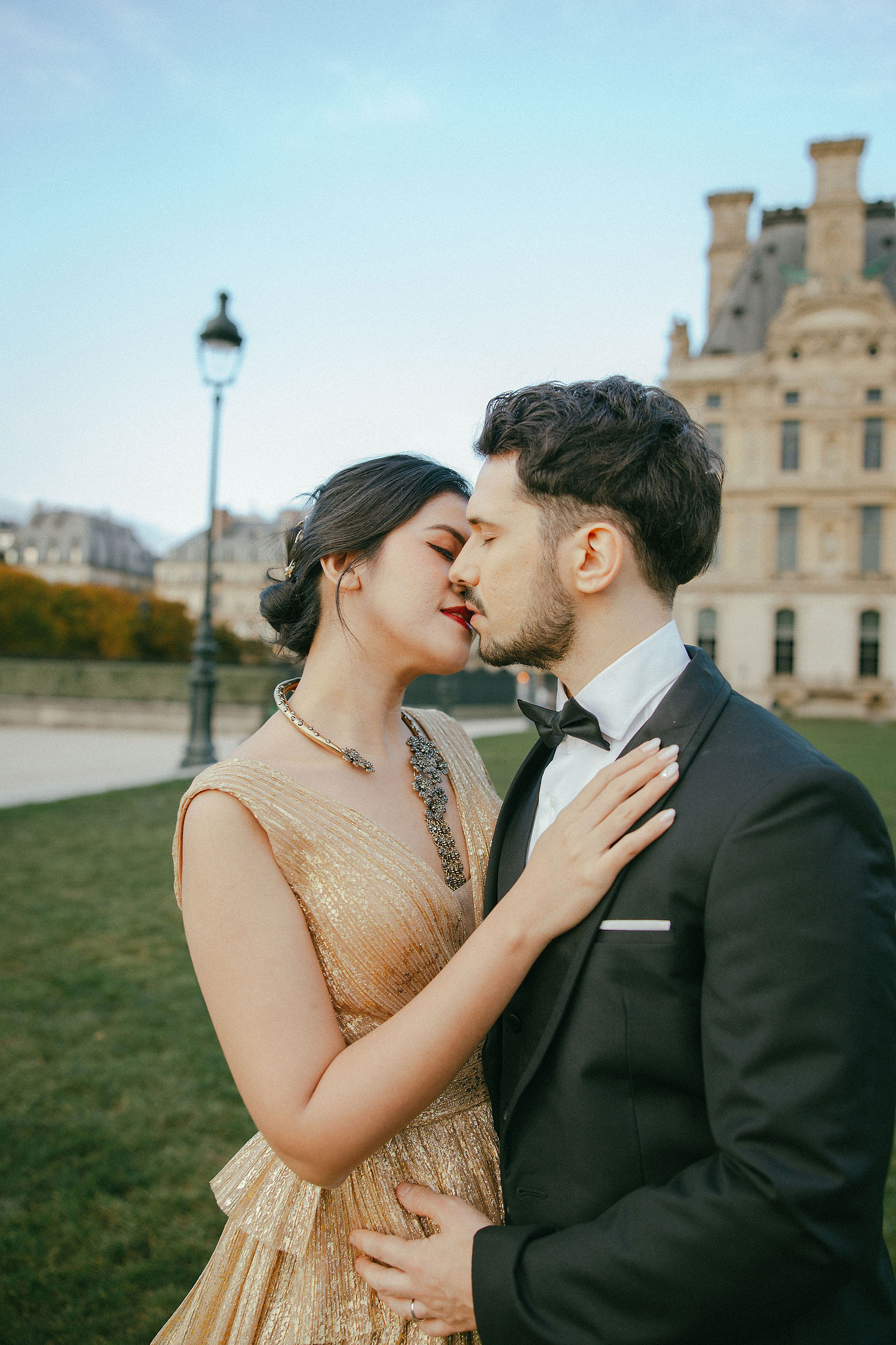 Paris Pre-Wedding Photoshoot | Place du Trocadéro, Avenue de Camoëns, Parisian Café, Tuileries Garden & Louvre at Tuileries Garden pre-wedding photo
