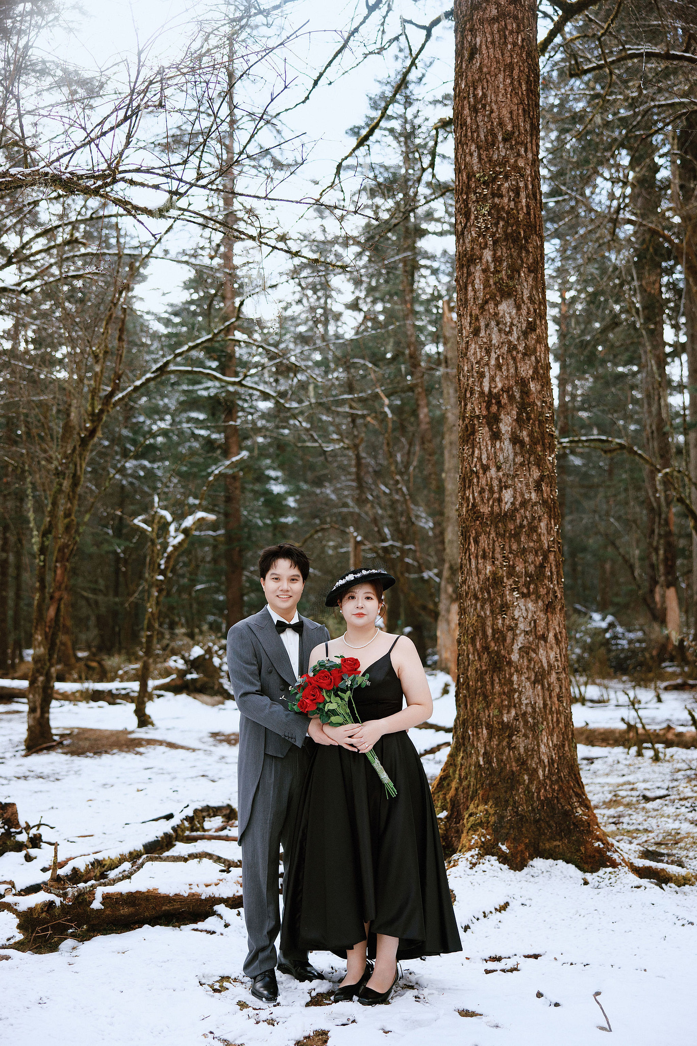 Lijiang Pre-Wedding Photoshoot | Spruce Meadow, Blue Moon Valley & Alpine Lake at Spruce Meadow pre-wedding photo