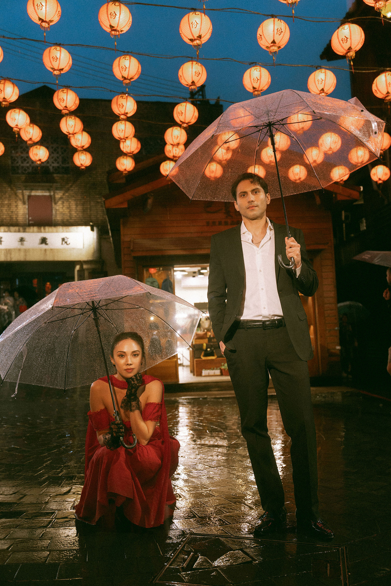 Taiwan Pre-Wedding Photoshoot | Bopiliao Historical Block, Nanya Rocks, Jinguashi & Jiufen at Jiufen pre-wedding photo