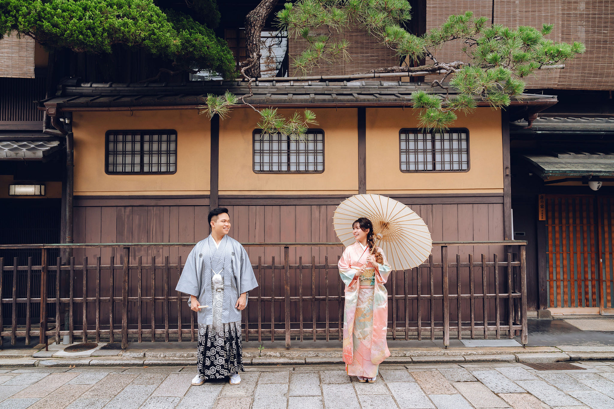 Kyoto Pre-Wedding Photoshoot | Gion Streets, Higashiyama & Nara Park at Gion Streets & Traditional Grounds pre-wedding photo